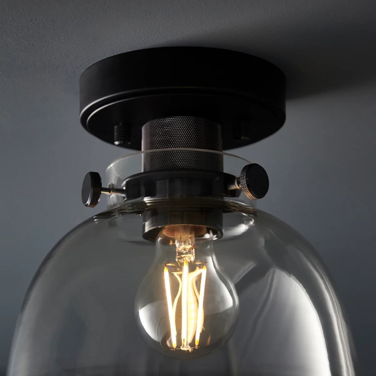 Ravion plafondlamp met geribbelde chromen kap en industriële glazen kap - Woonkamer HL2023