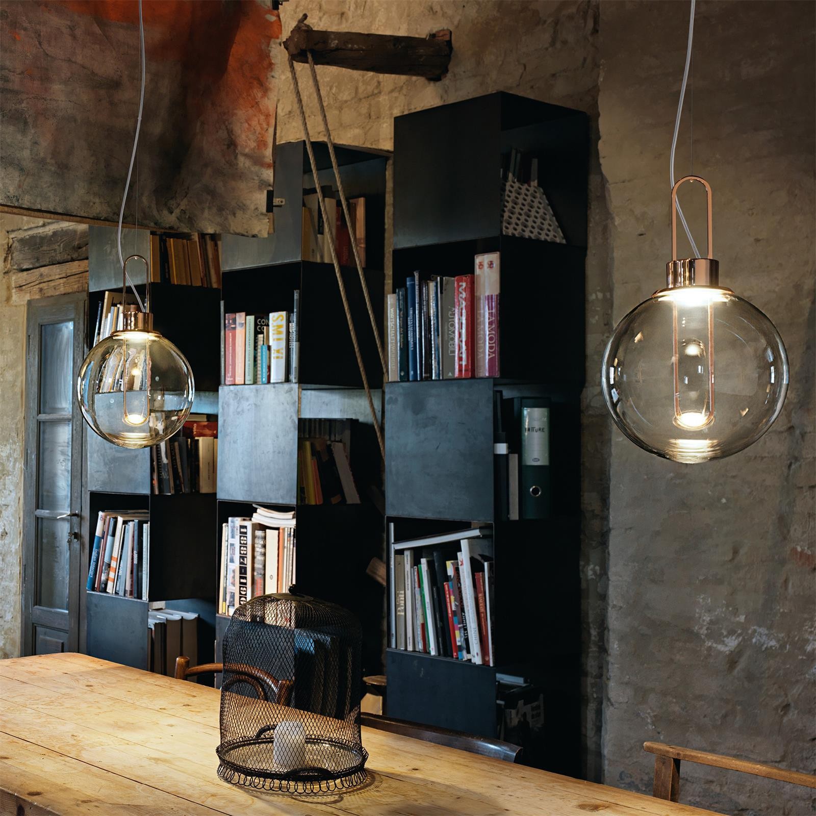 Hanglamp in bolvorm van helder glas HL651