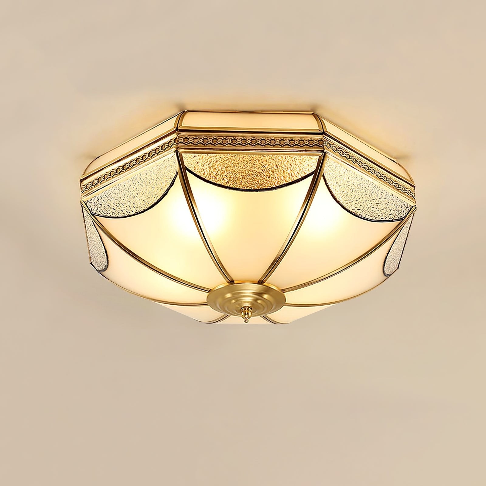 Plafondlamp in de vorm van een koepel in pakhuisvorm HL834
