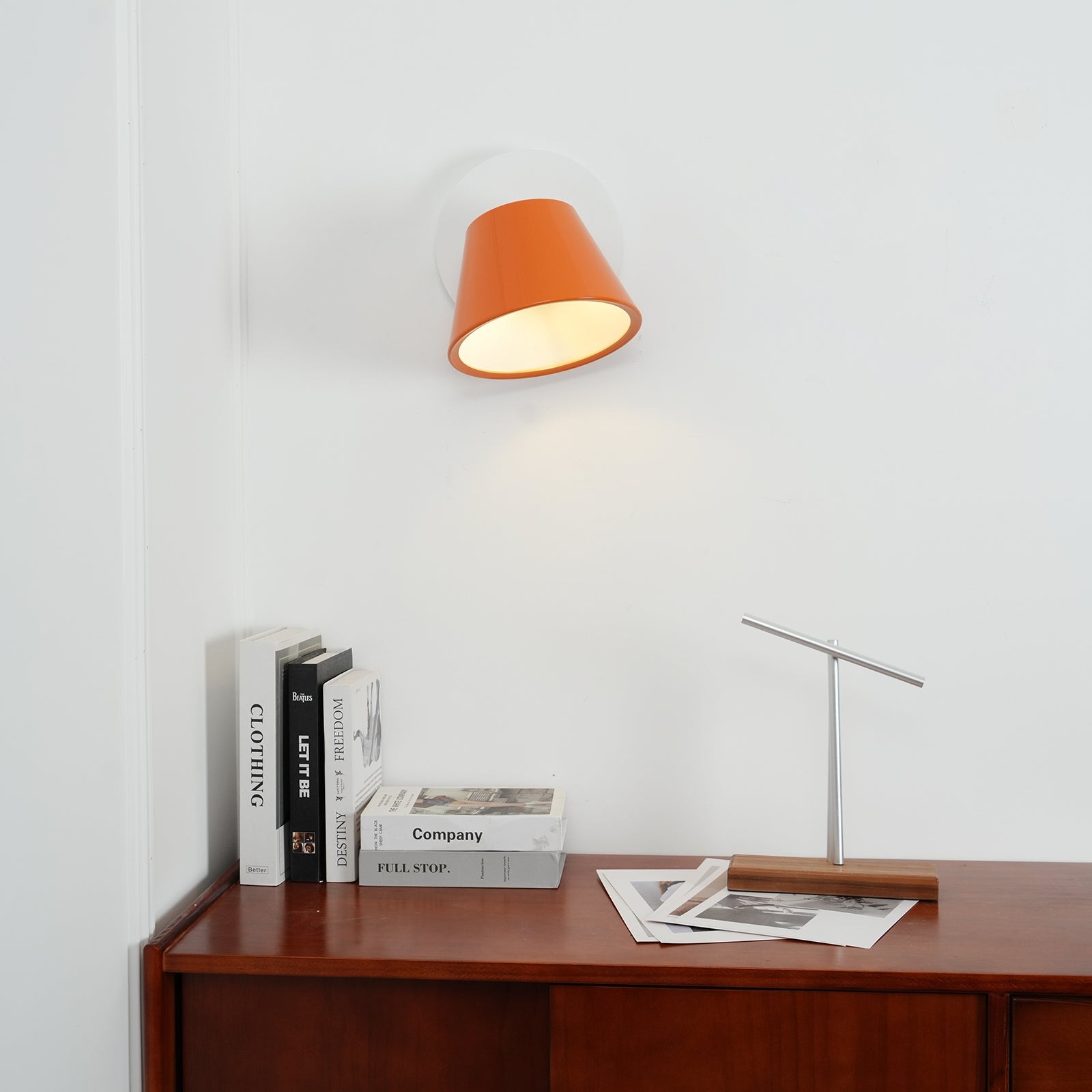 Eenvoudige leeslamp voor aan het bed in de slaapkamer HL478