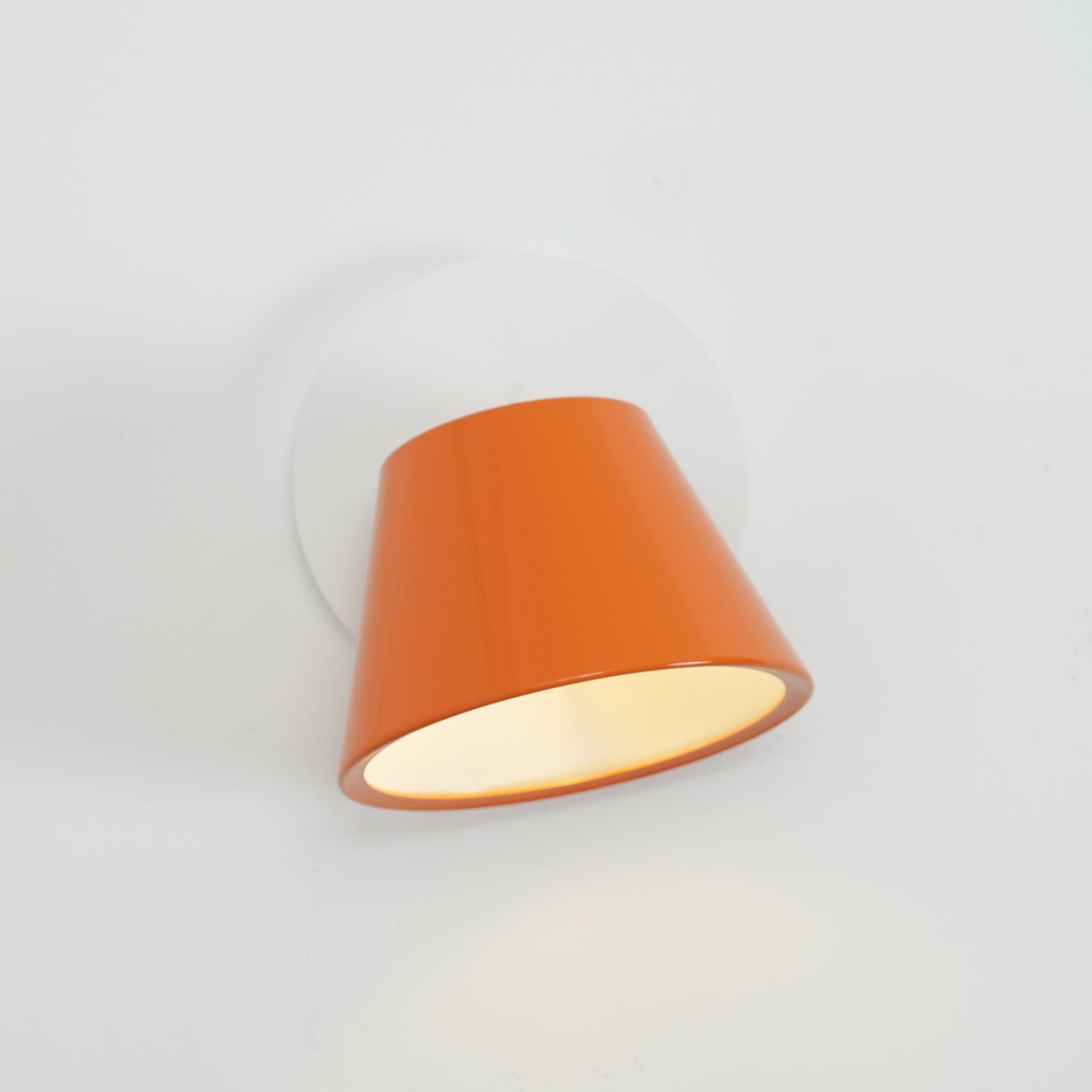 Eenvoudige leeslamp voor aan het bed in de slaapkamer HL478