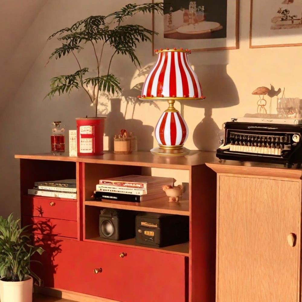 Circus tafellamp - Rood-Witte Strepen Metalen Design HL1048
