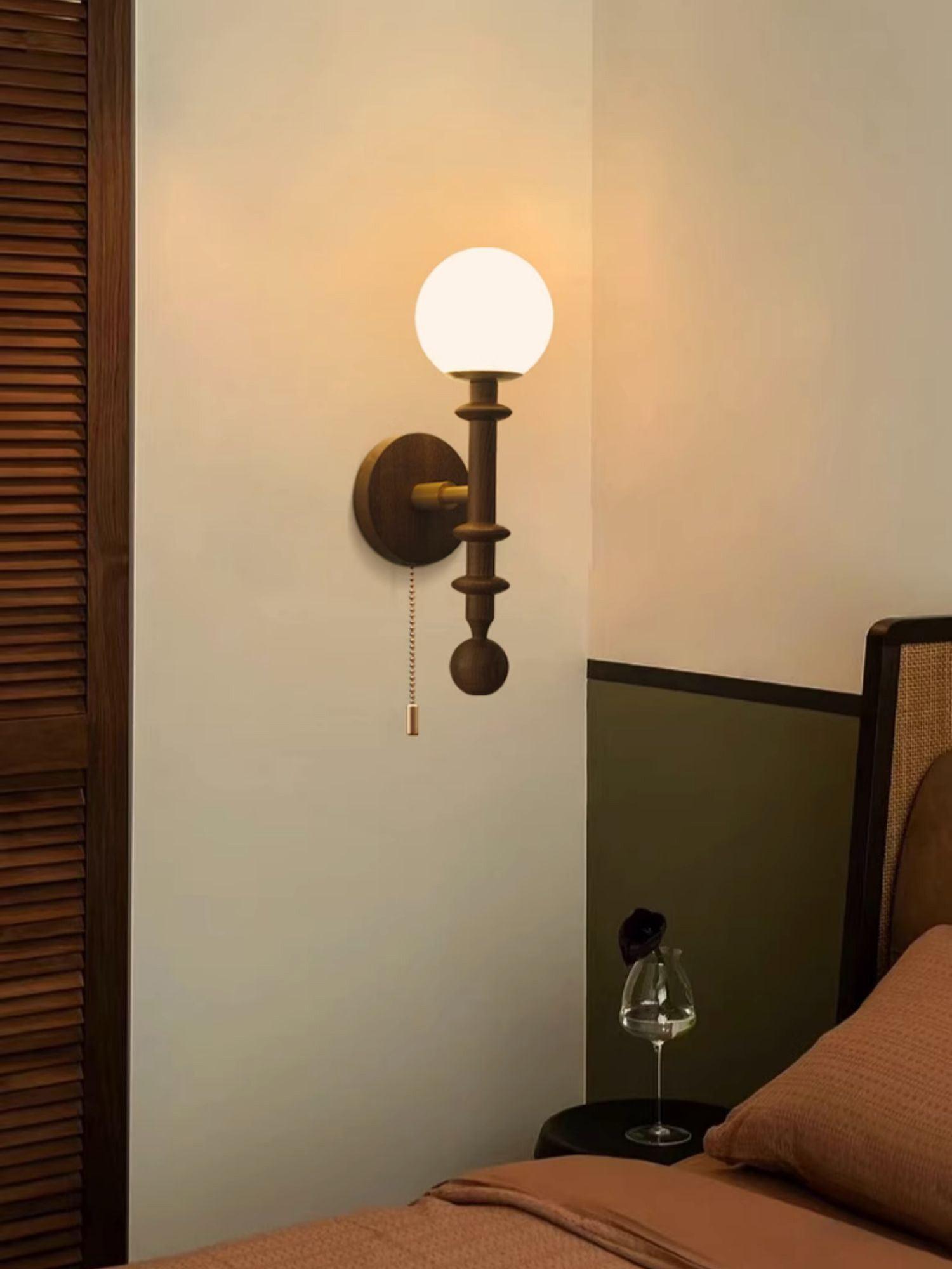 Franse eenvoudige vintage nachtkastje houten glazen wandlamp HL768