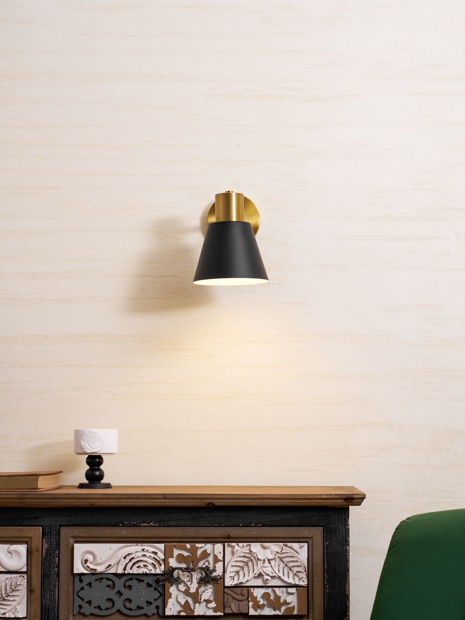 Verstelbare wandlamp met arm HL2926