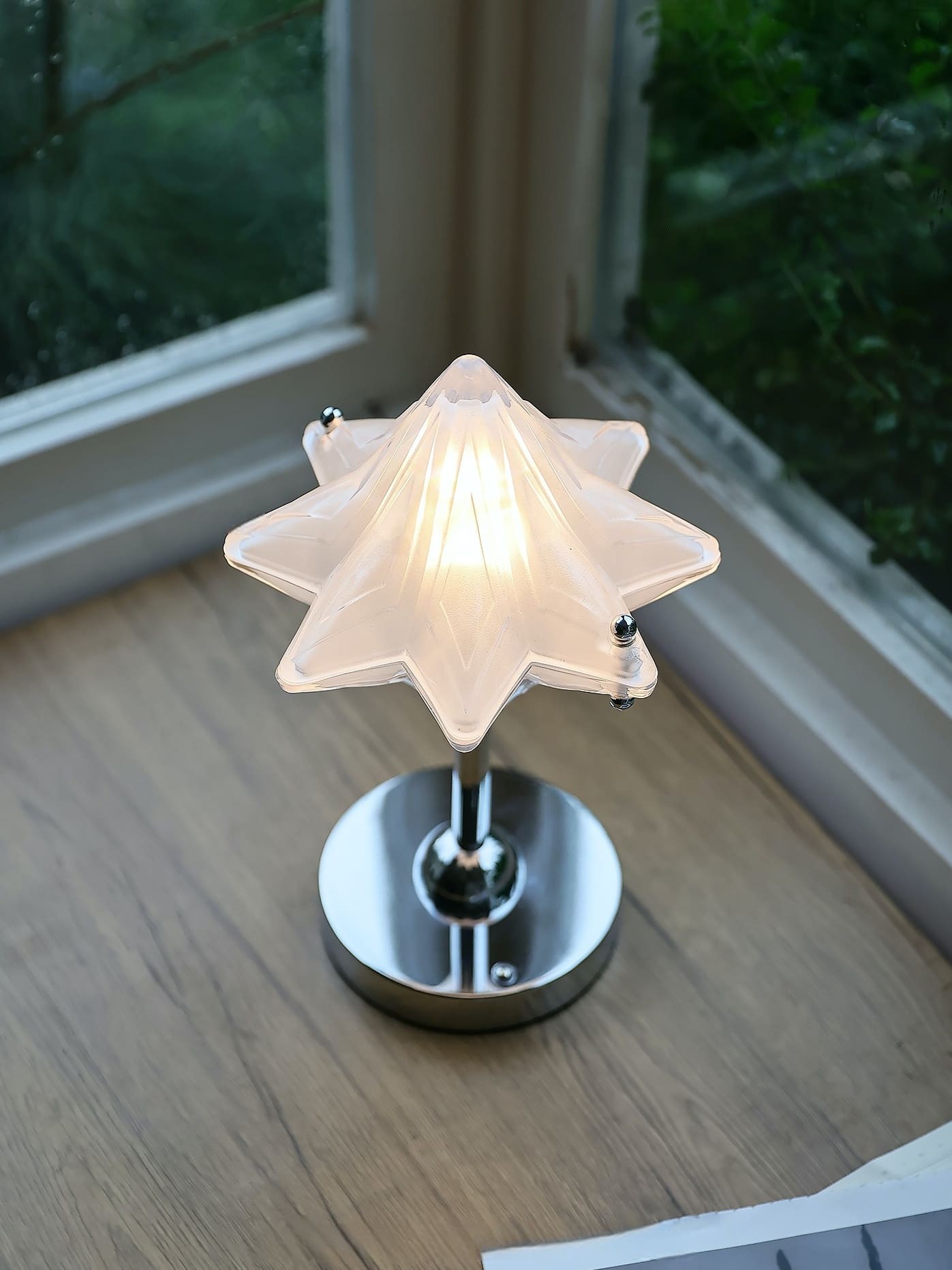 Art Deco Star Tafellamp - Matglaslamp voor Moderne Slaapkamers - Astris Lyra HL1794