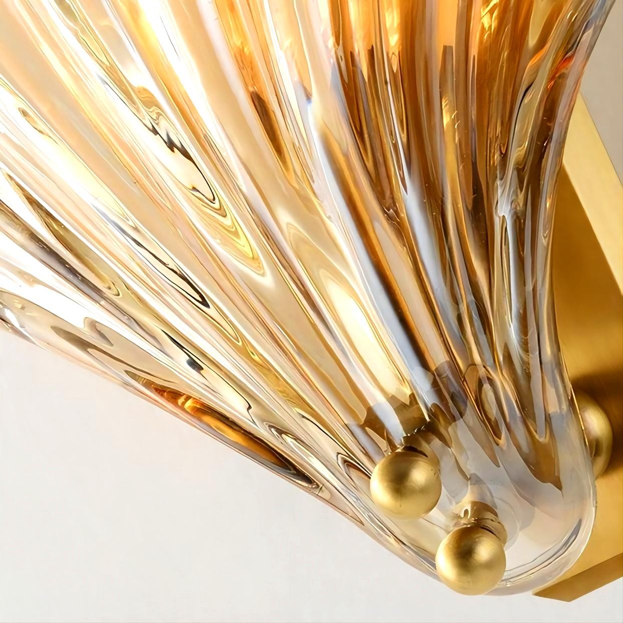Moderne glazen design wandlamp in schelpvorm HL61