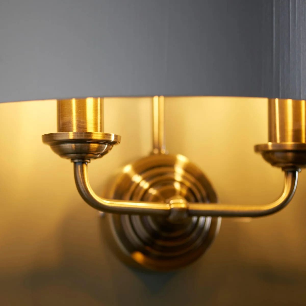 Tela Classic wandlamp met stoffen kap - Elegante wandlamp met metalen afwerking voor woonkamer/slaapkamer HL2025