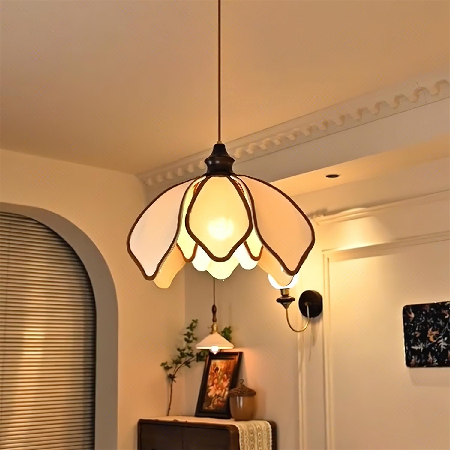 Vintage crèmekleurige bloemblaadjes hanglamp HL633
