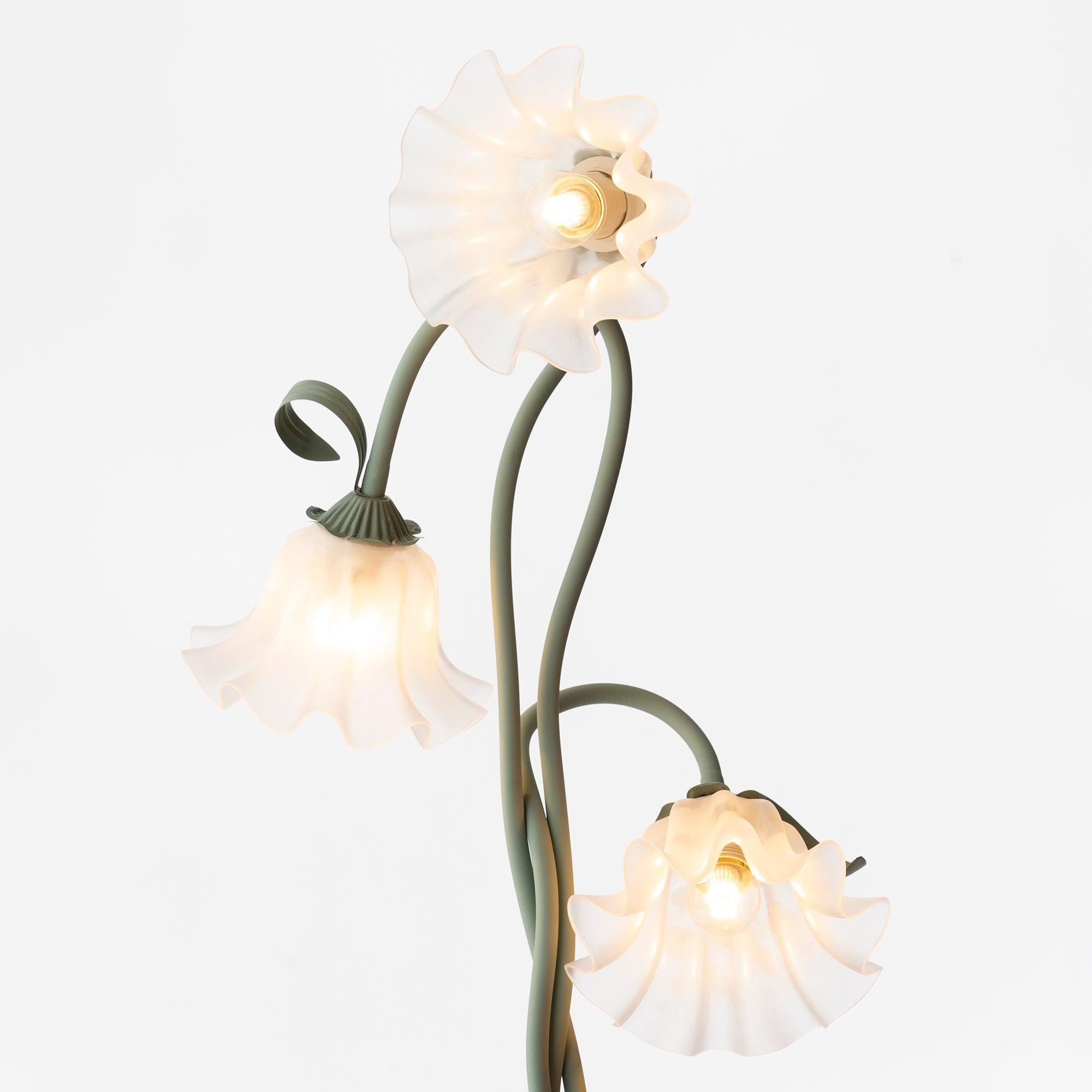 Creatieve multi-kops wikkelbloemvormige vloerlamp HL403