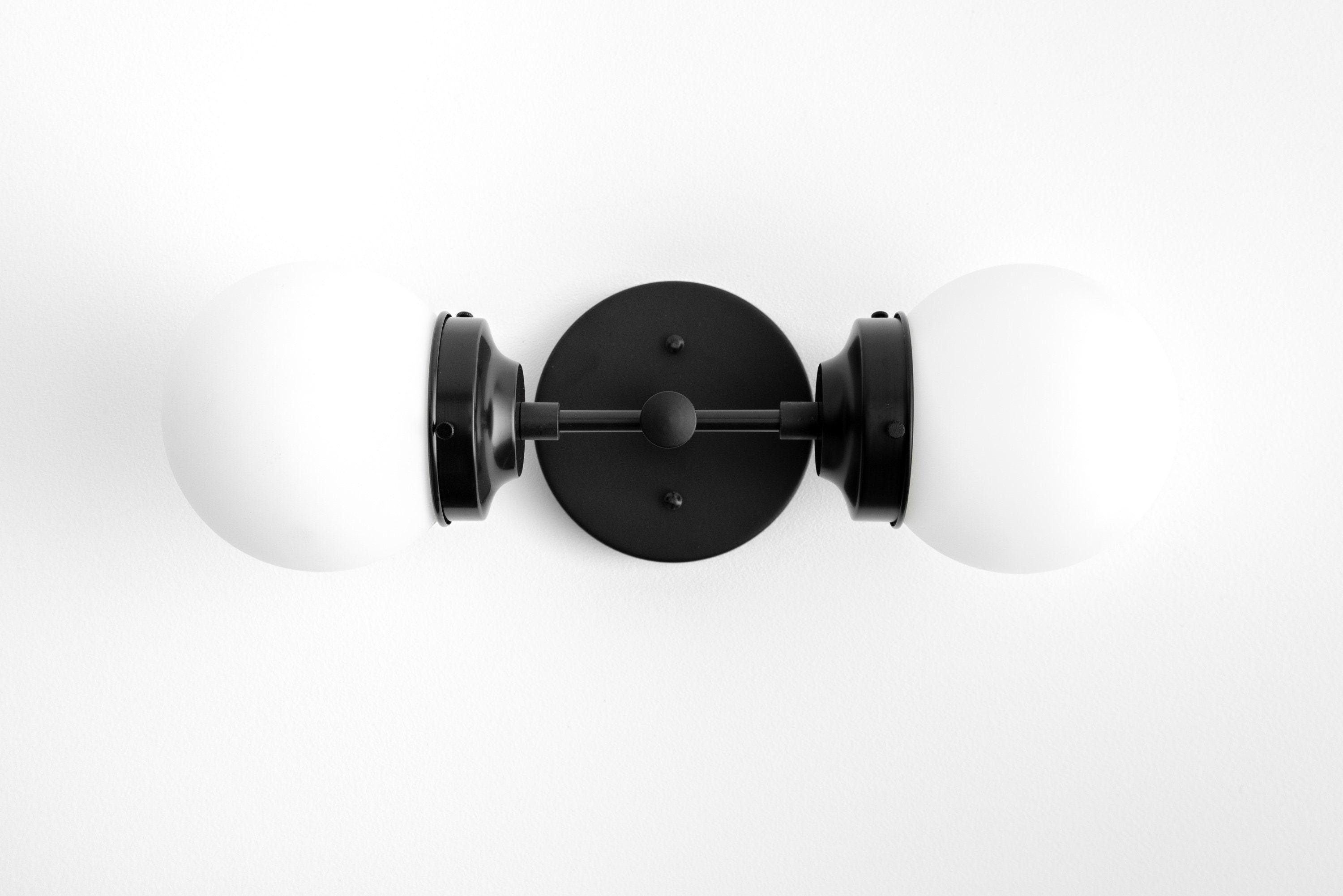 Lumio Globe moderne geometrische wandlamp - badkamermeubelverlichting met twee lampen HL1708