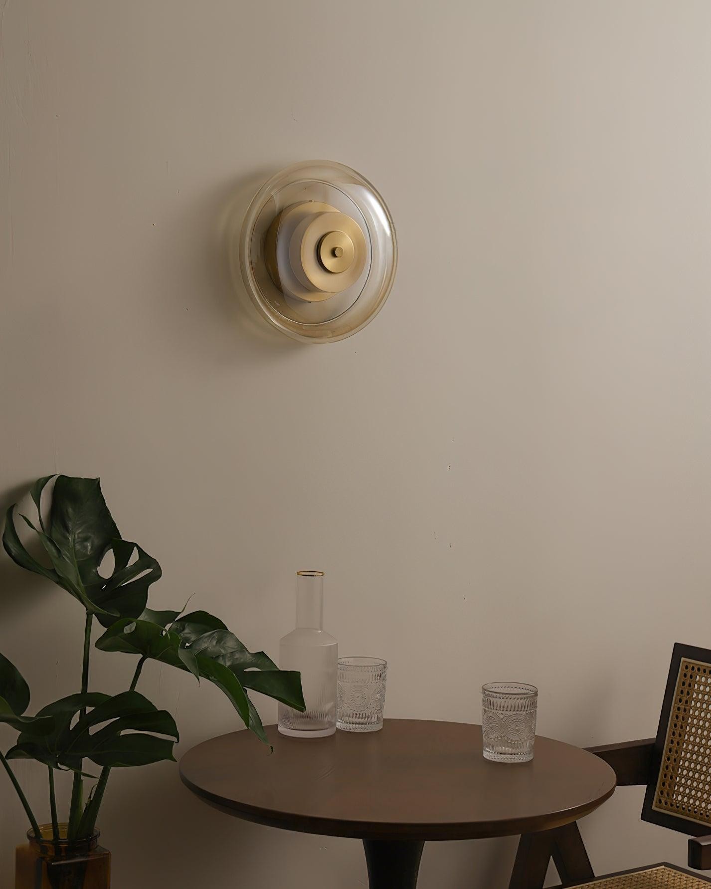Postmoderne messing glazen wandlamp HL790