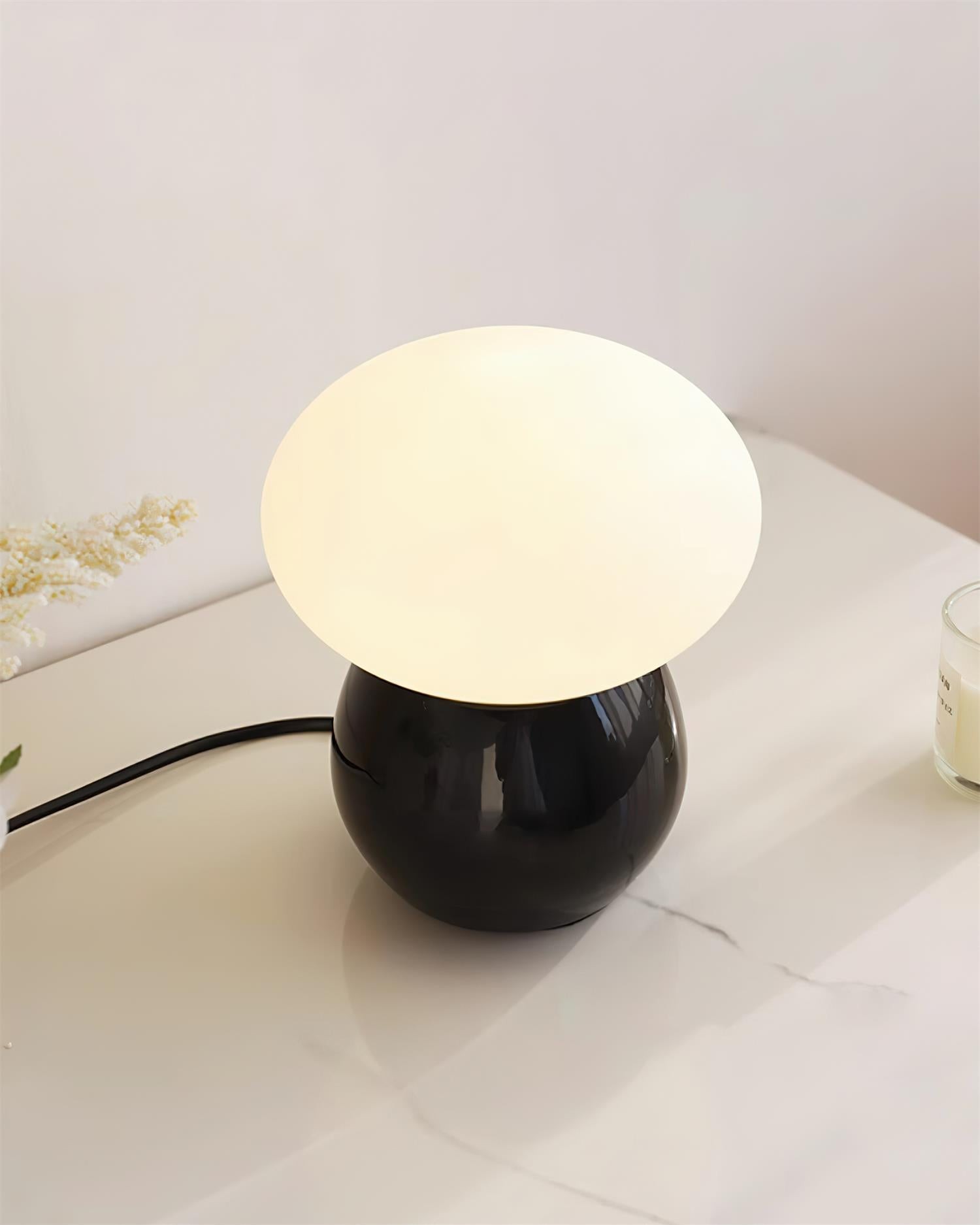 Moderne crèmekleurige paddestoel tafellamp HL904