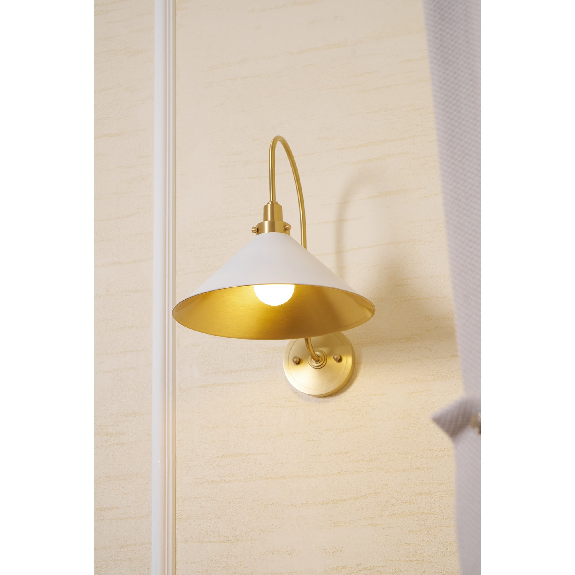 Clivedon wandlamp HL3145