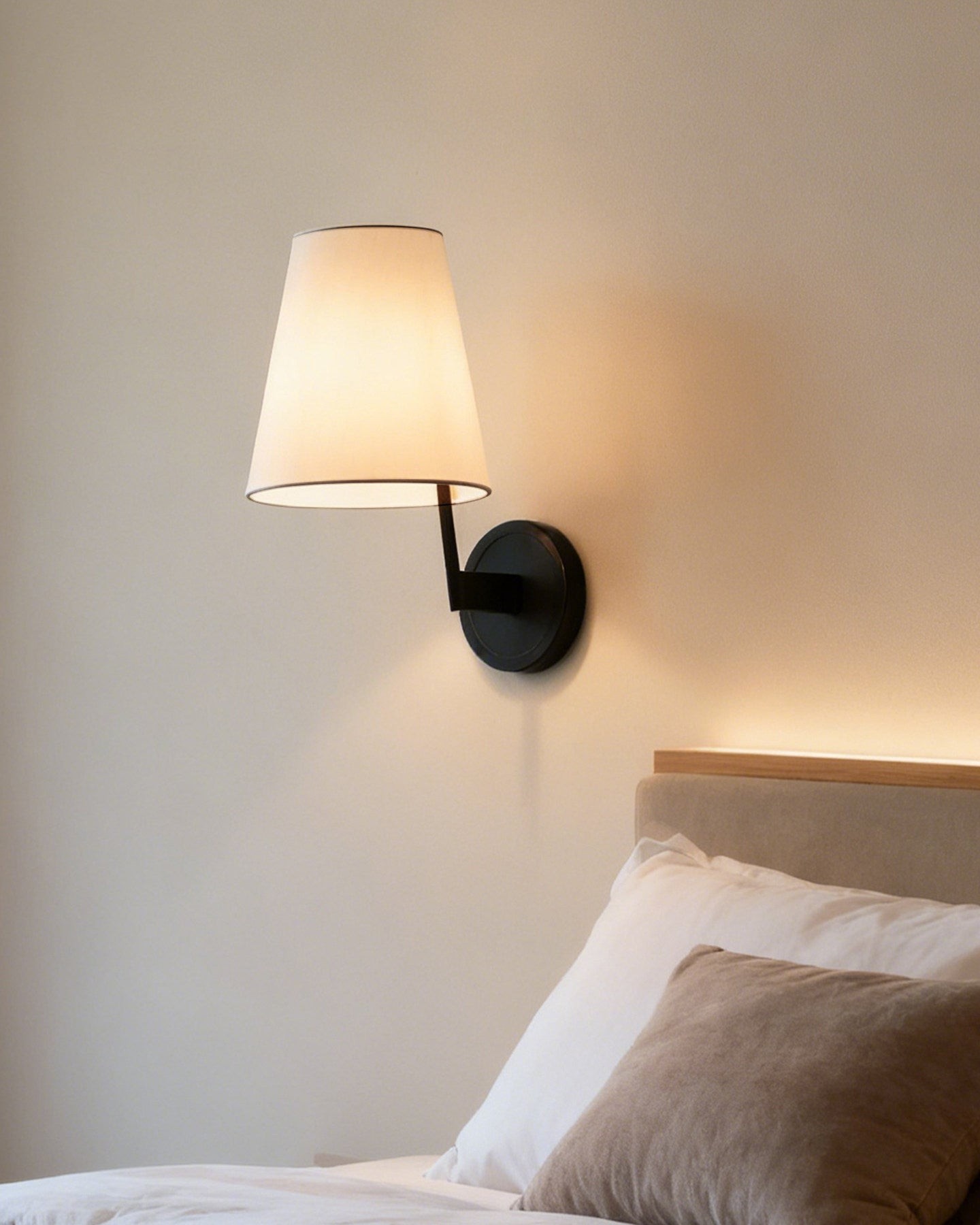 Ethereal wandlamp HL2872