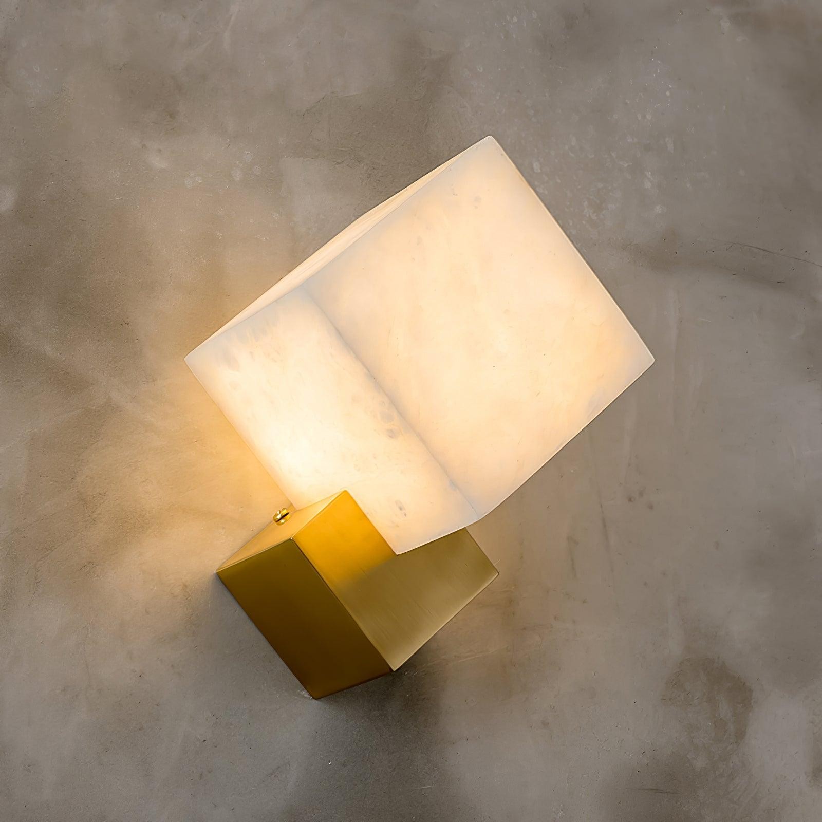 Blokvormige alabaster wandlamp HL2940