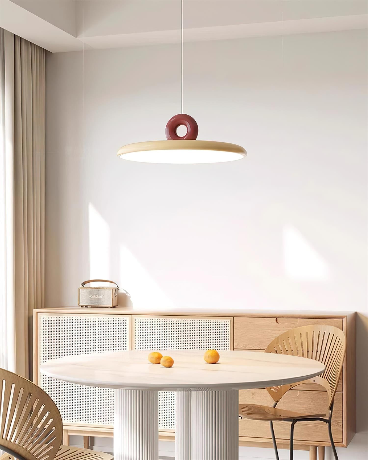 Crèmekleurige verticale vliegende schotel hanglamp HL469