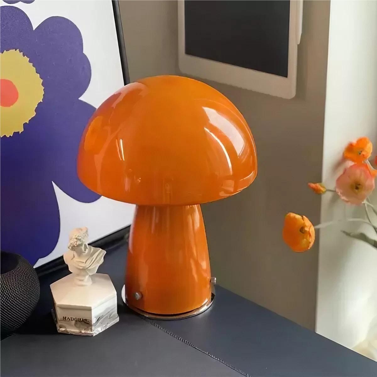 Deense Bauhaus glazen paddestoel tafellamp HL187