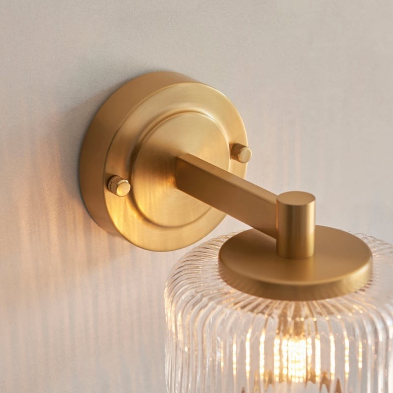 Canovus wandlamp met geribbelde glazen kap - elegante messing wandlamp voor woonkamerverlichting HL2235