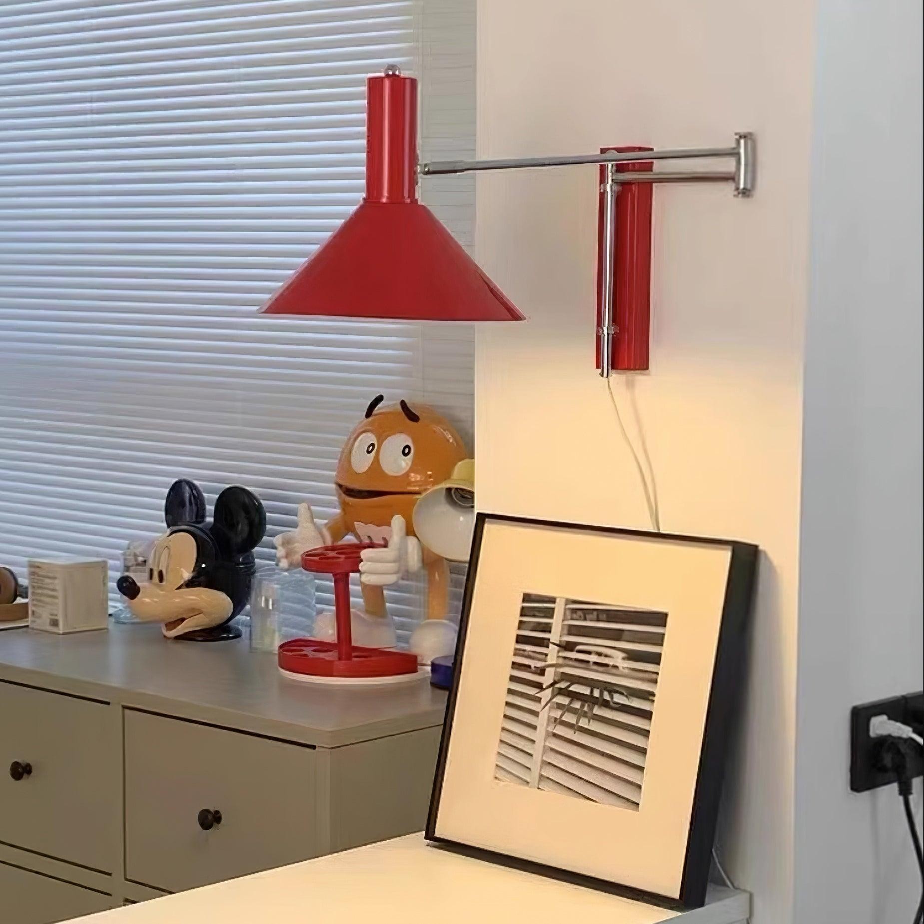 Klassieke moderne verstelbare leeslamp met zwenkarm HL630