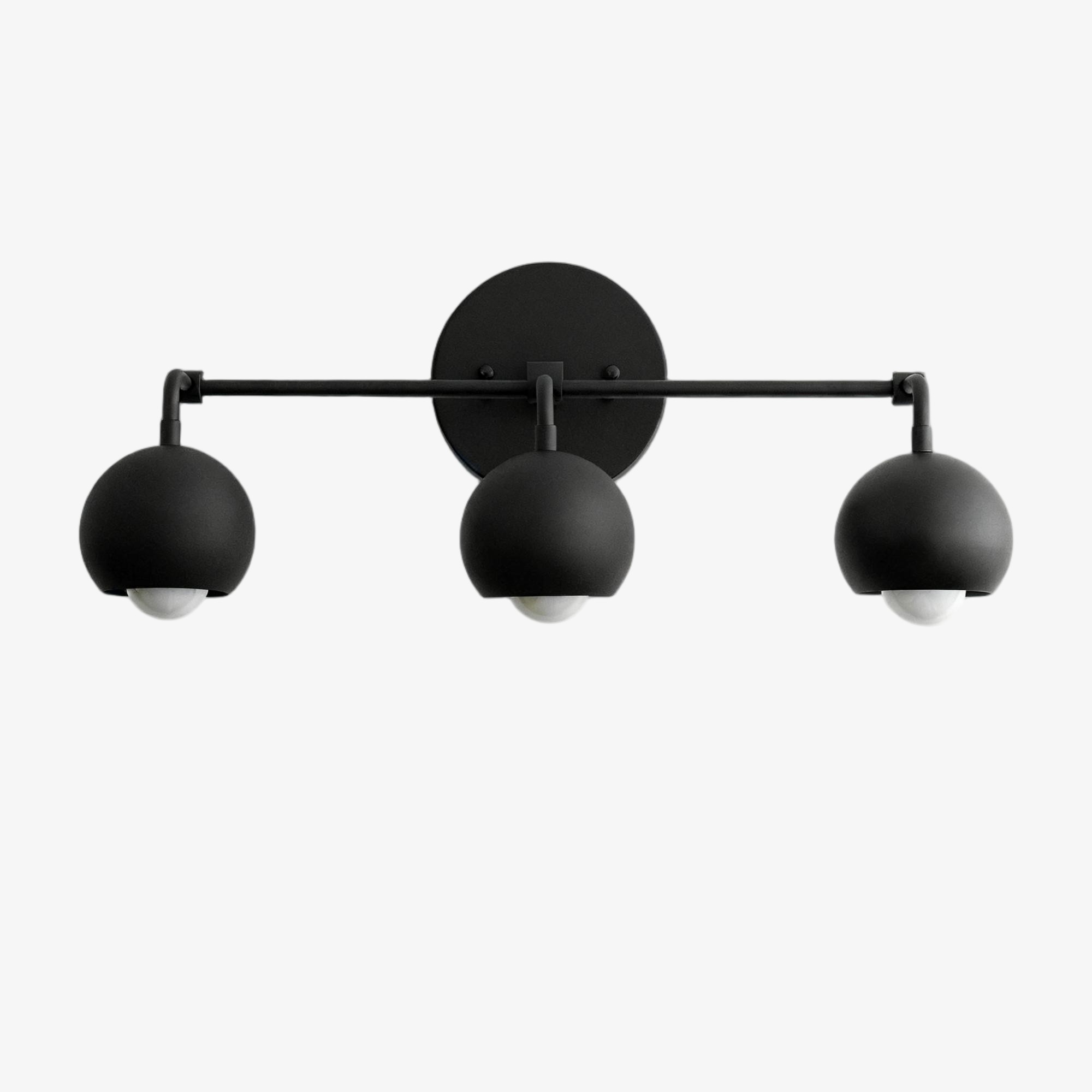 Metio Dome Decoratieve Badkamerlamp - Klassieke Bolvormige Badkamerwandlamp HL1686