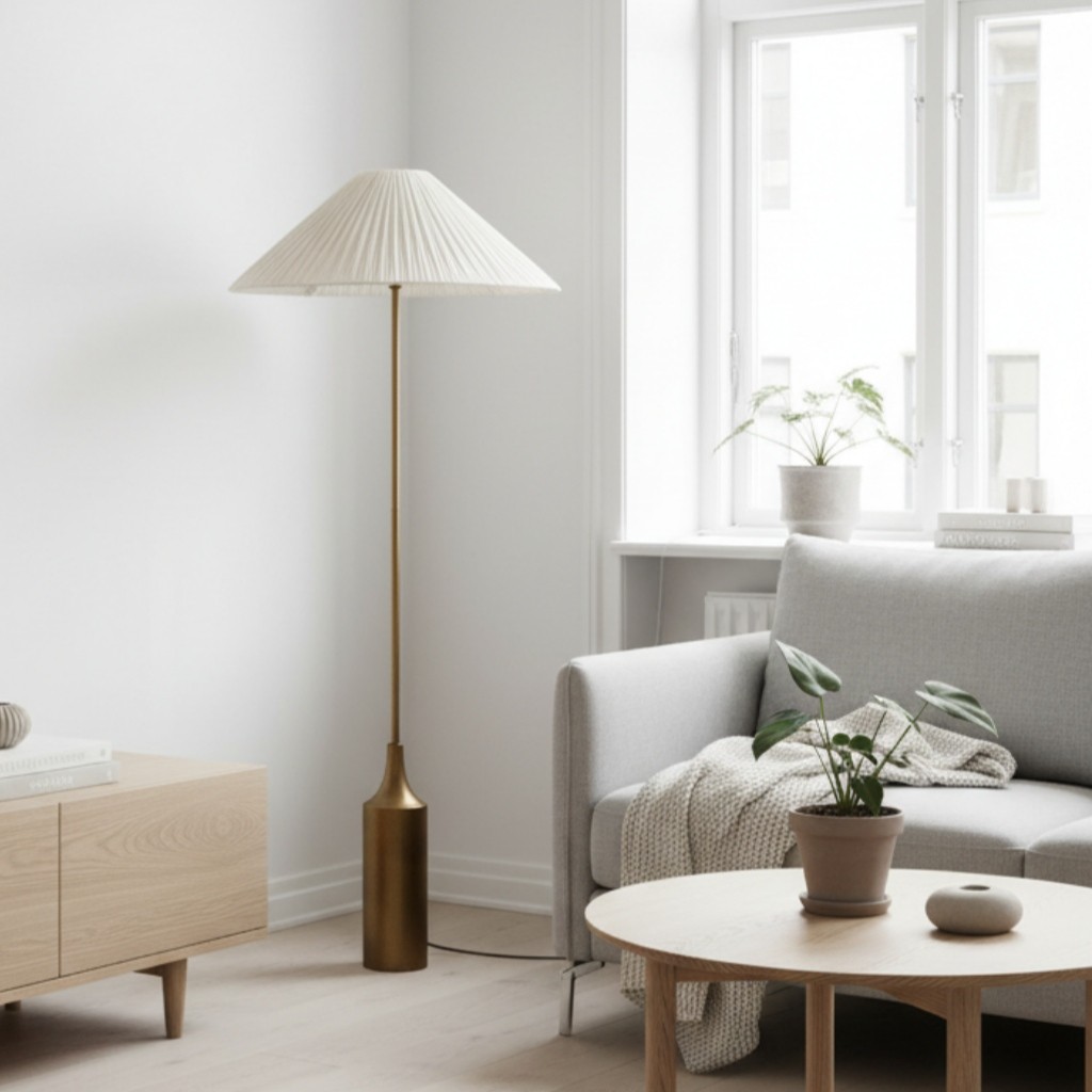Lindi - vloerlamp met geschulpte rand van verouderd messing en linnen HL1801