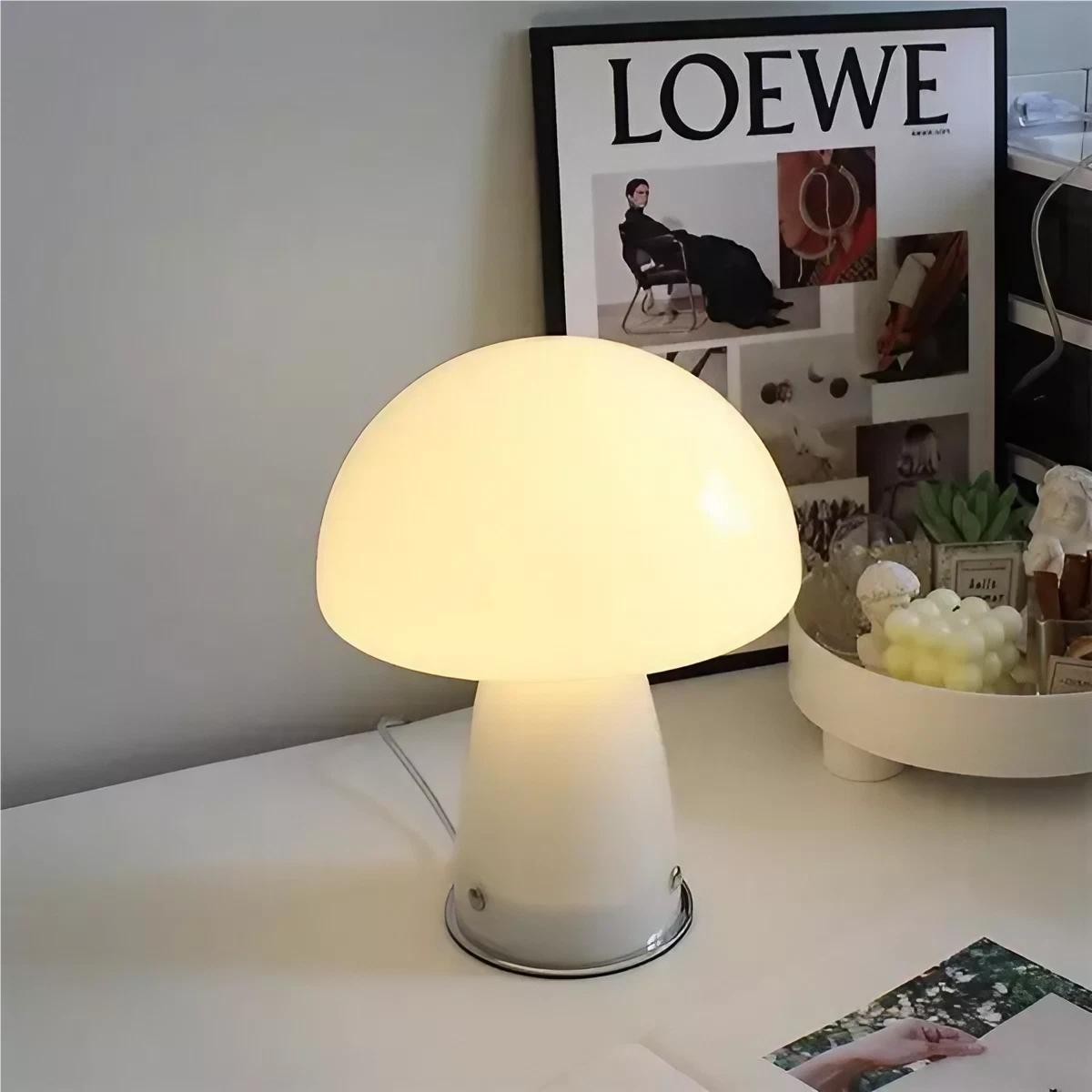 Deense Bauhaus glazen paddestoel tafellamp HL187