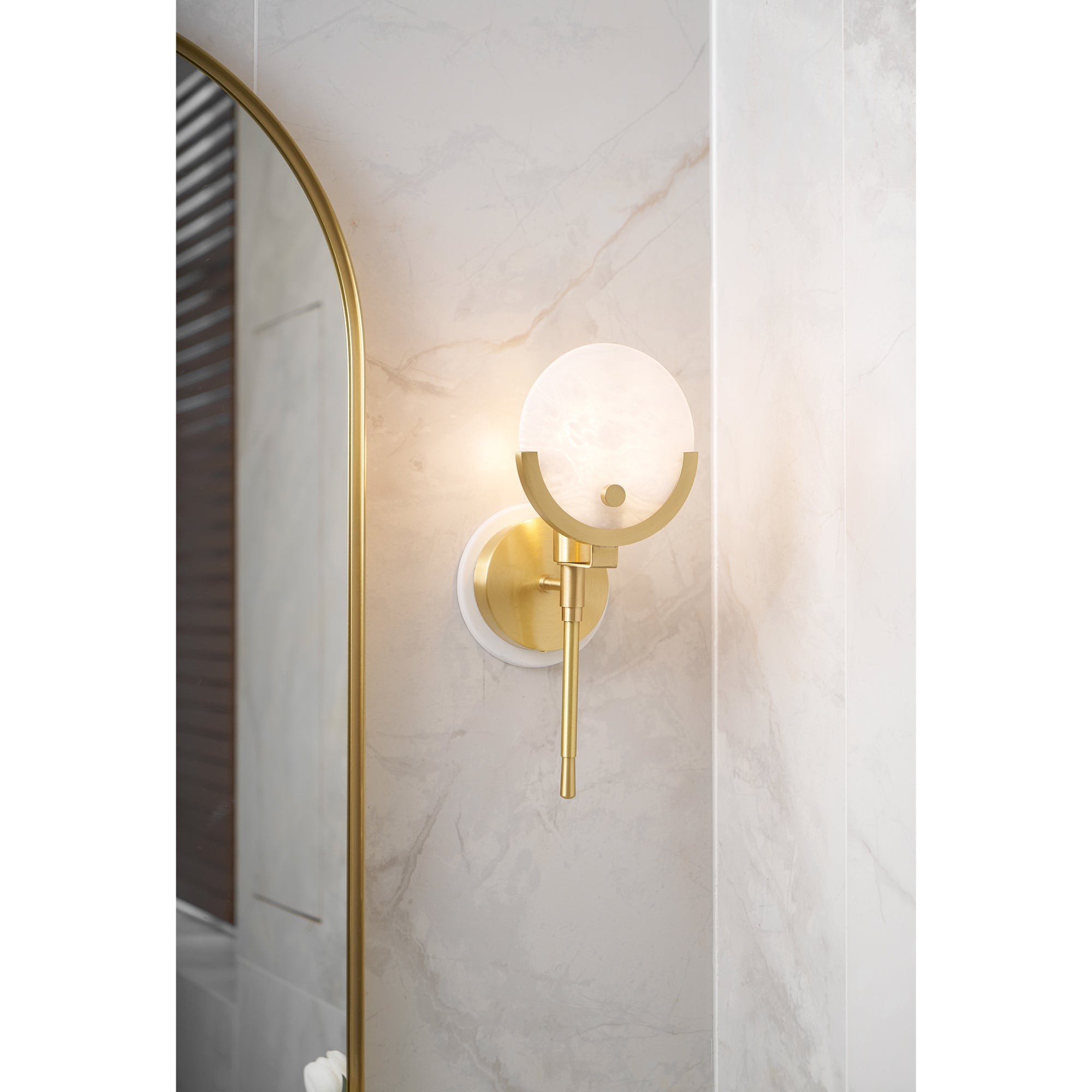 Ava messing alabaster wandlamp HL2941
