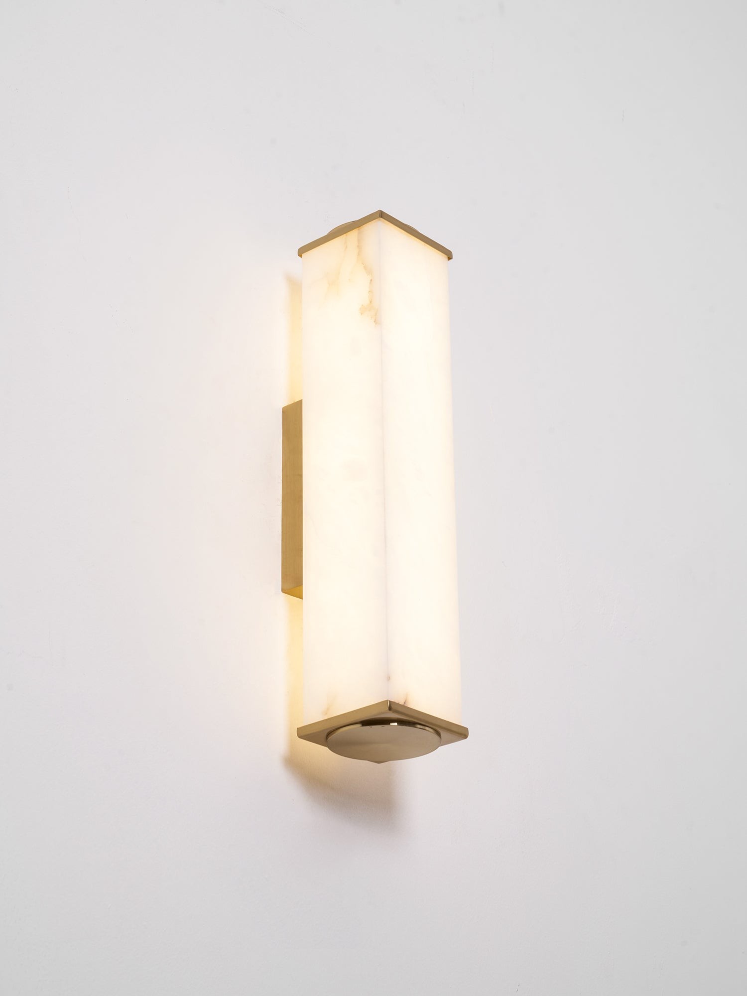 Kubusvormige albasten wandlamp HL2951