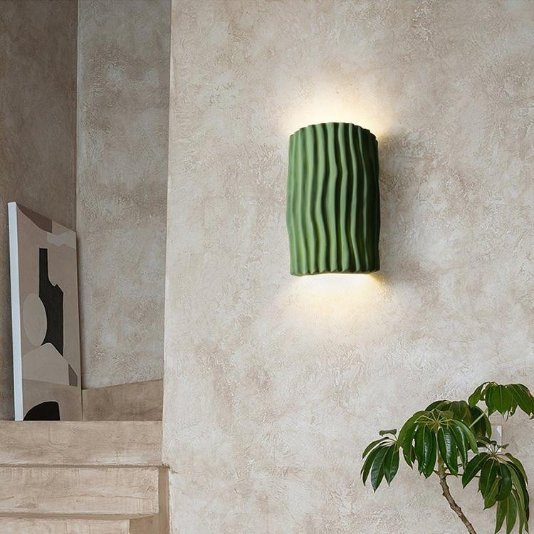 Cilinder geribbelde wandlamp van hars HL224