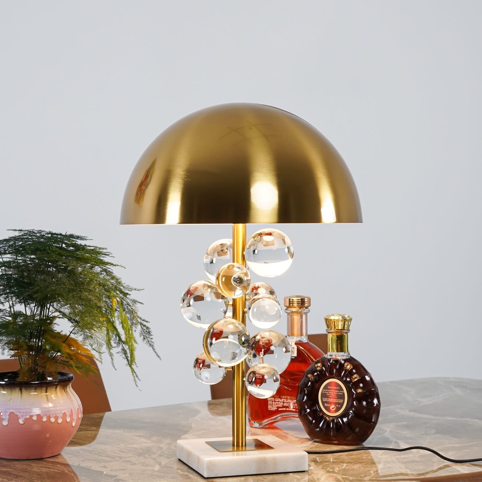 Moderne creatieve metalen tafellamp HL535