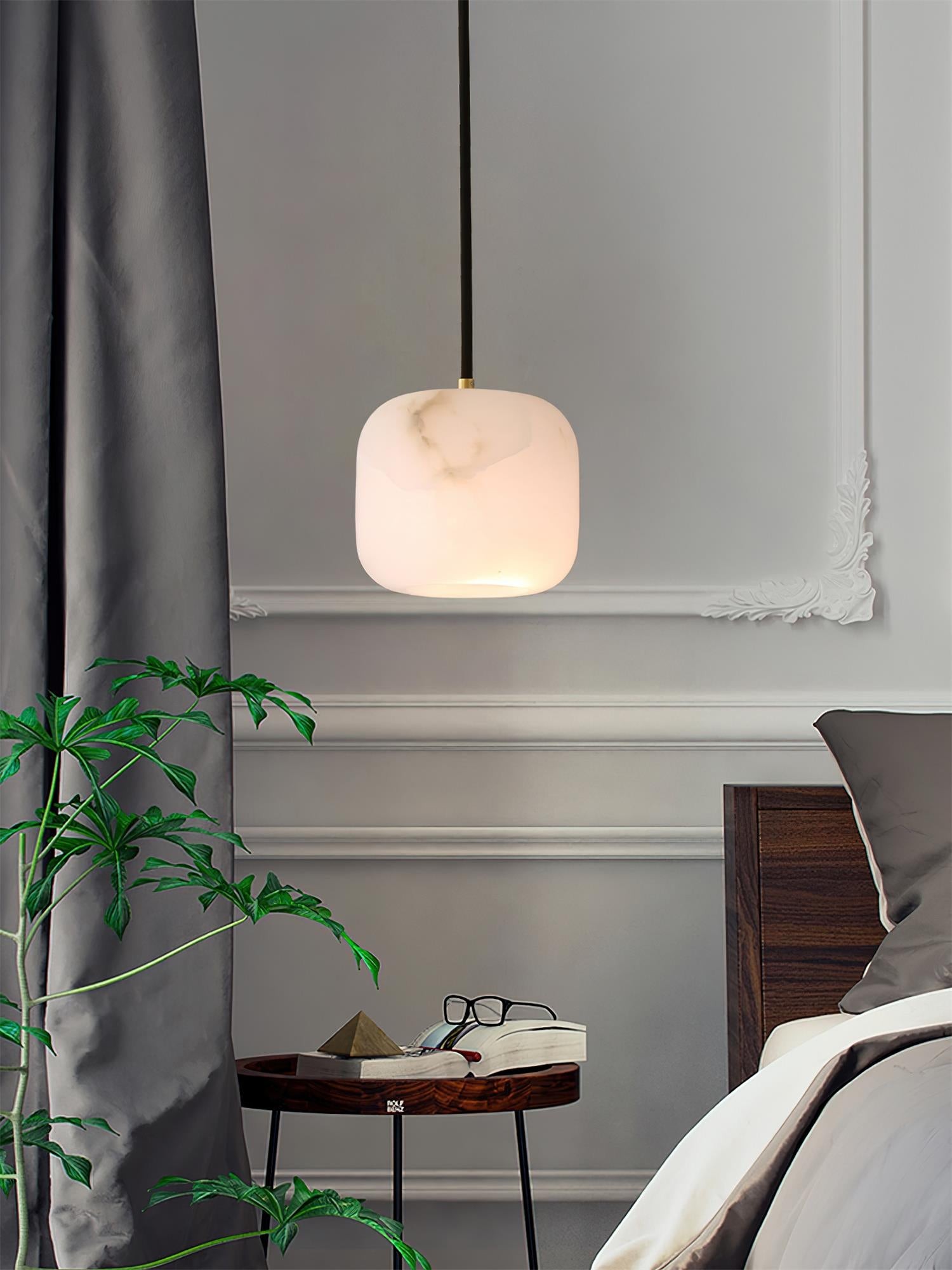 Alabaster hanglamp voor naast het bed HL2976