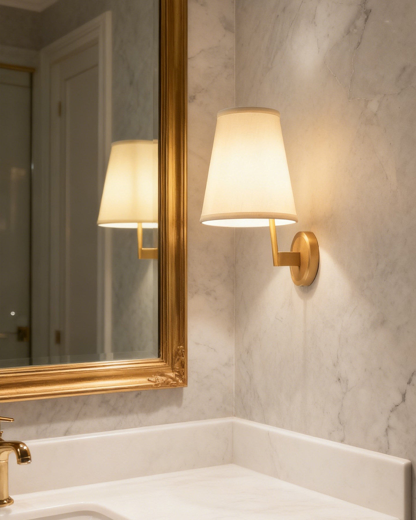 Ethereal wandlamp HL2872