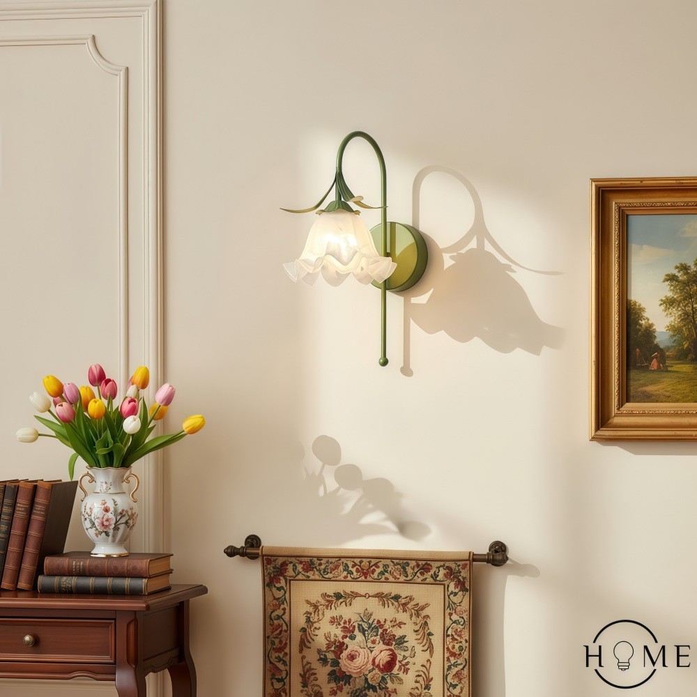 Franse crèmekleurige bloemenwandlamp HL582