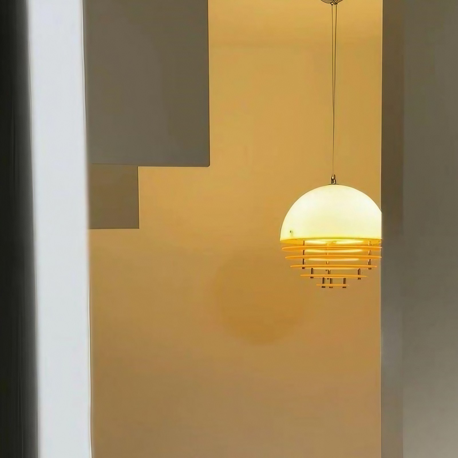 Moderne Bauhaus Sunset Atmosphere Bolvormige Hanglamp HL1002