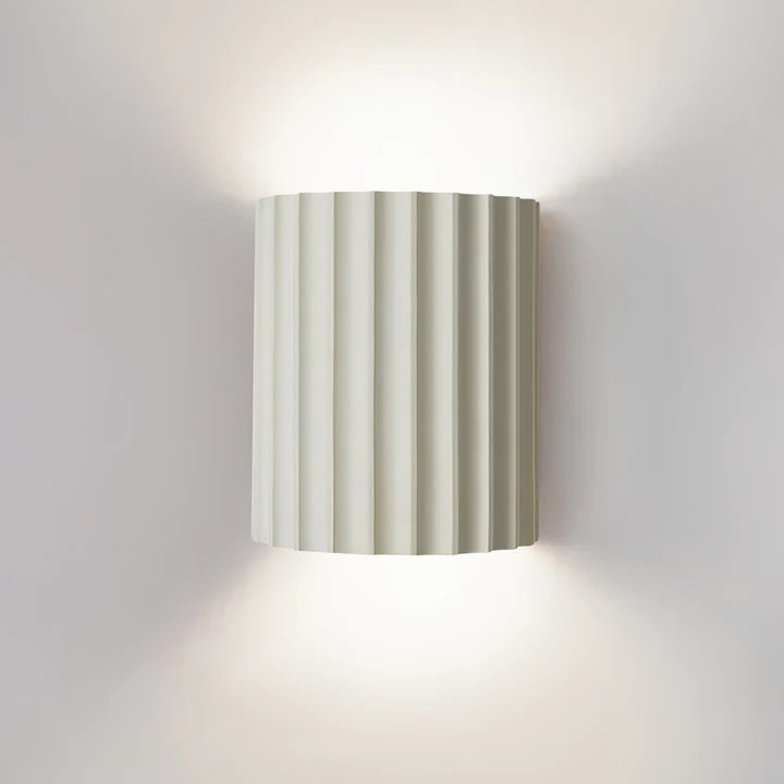 Moderne geribbelde hars gecanneleerde wandlamp HL185