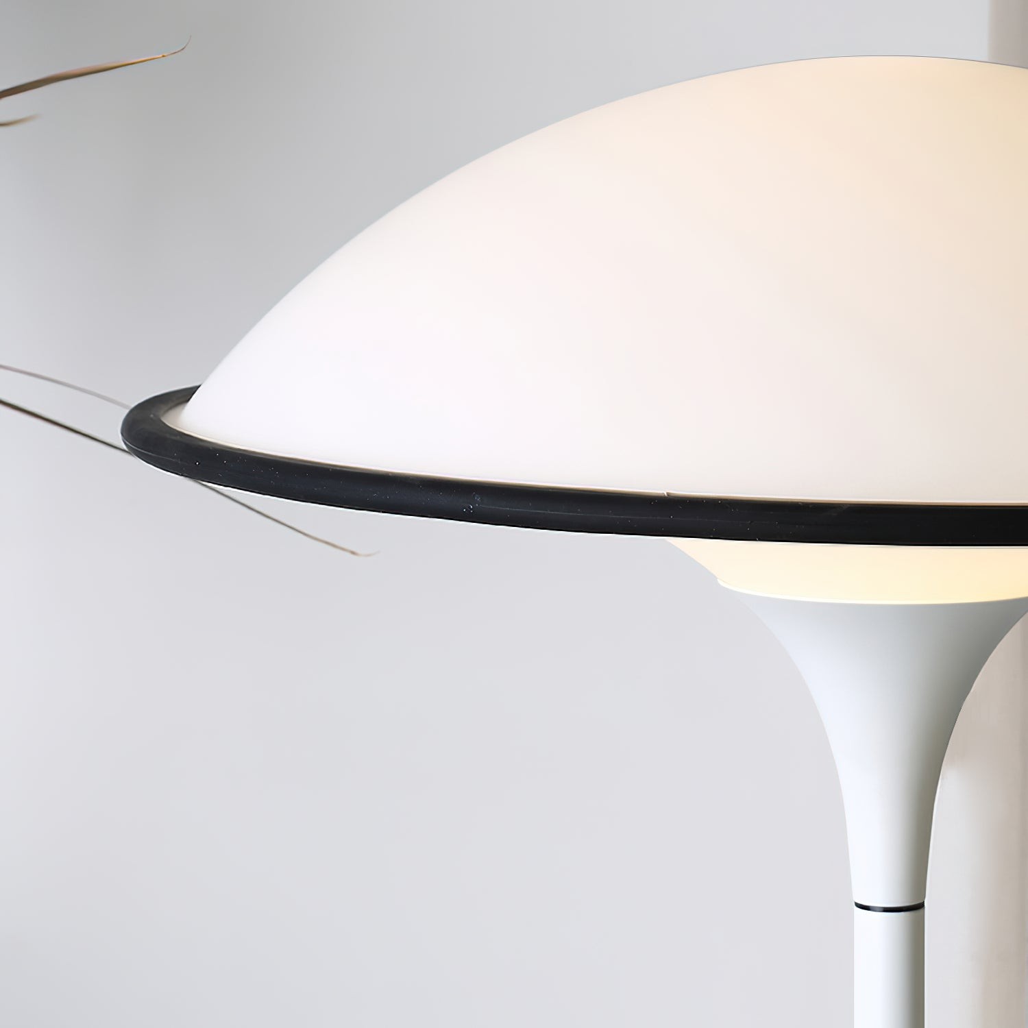 Deense Retro Witte Vliegende Schotel Vloerlamp HL424