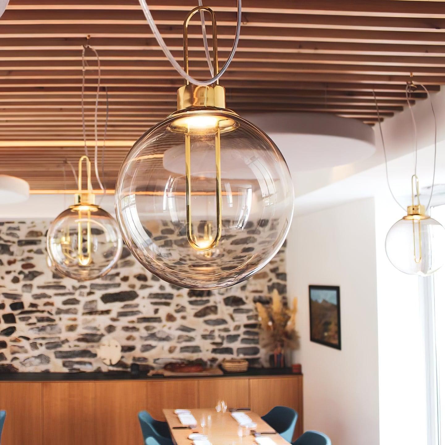 Hanglamp in bolvorm van helder glas HL651