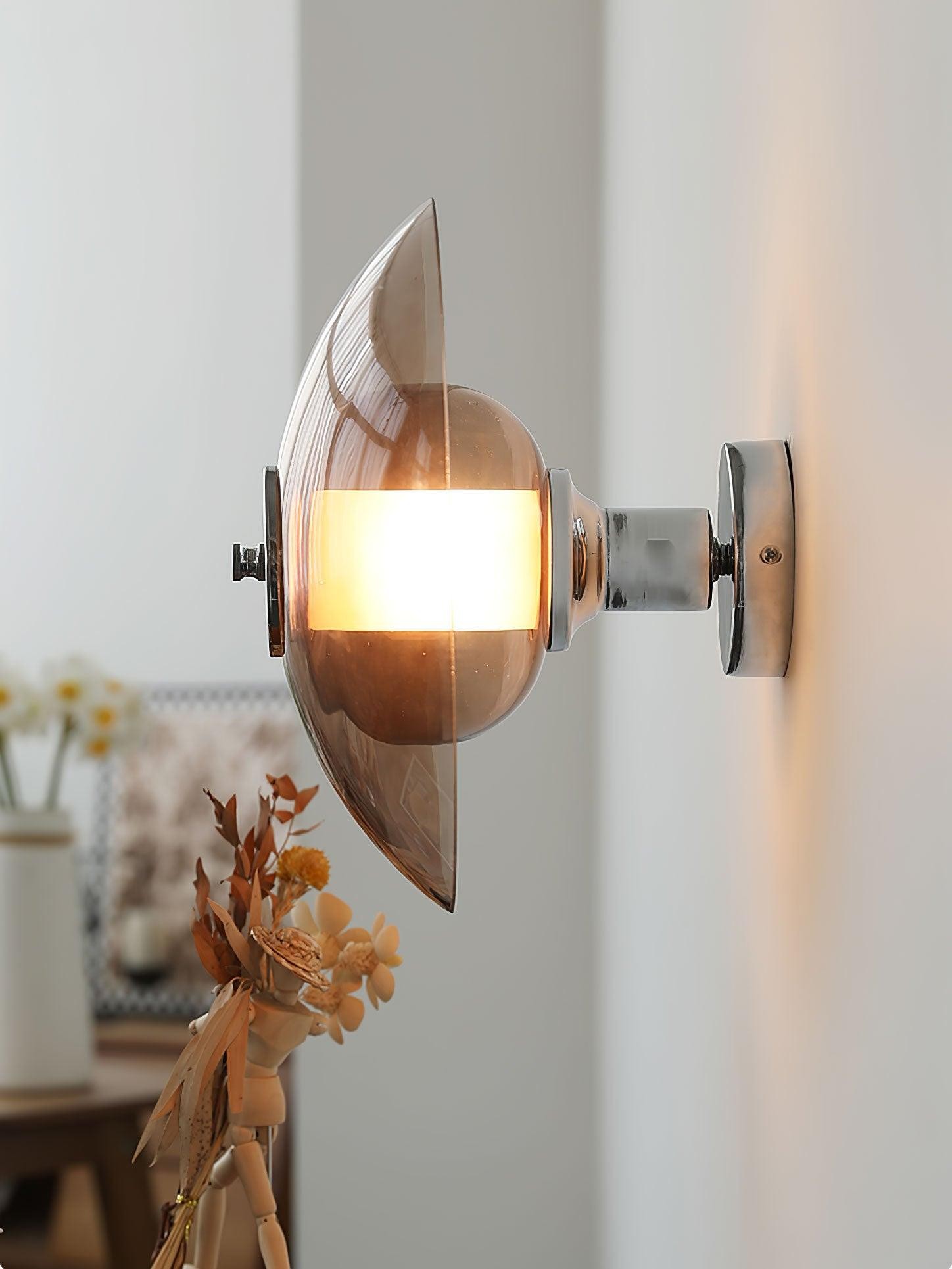 Vliegende Schotel Plug-in Wandlamp HL425