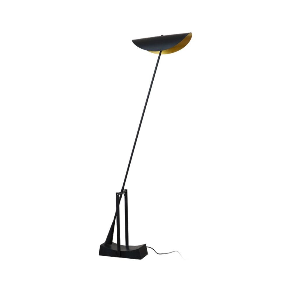 Nordic Creative Inclined Metalen Vloerlamp HL823