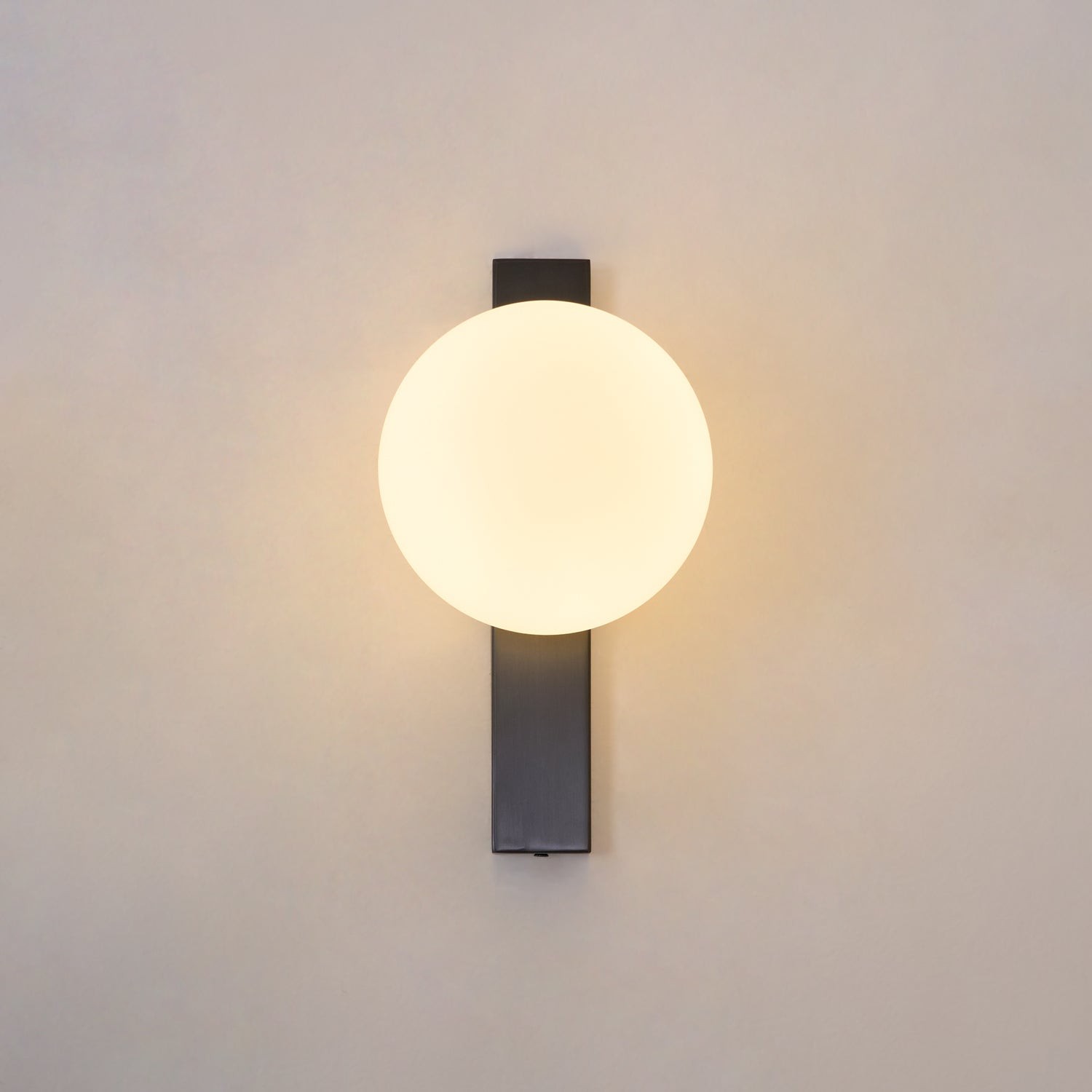 Circ 3720 Wandlamp HL1177