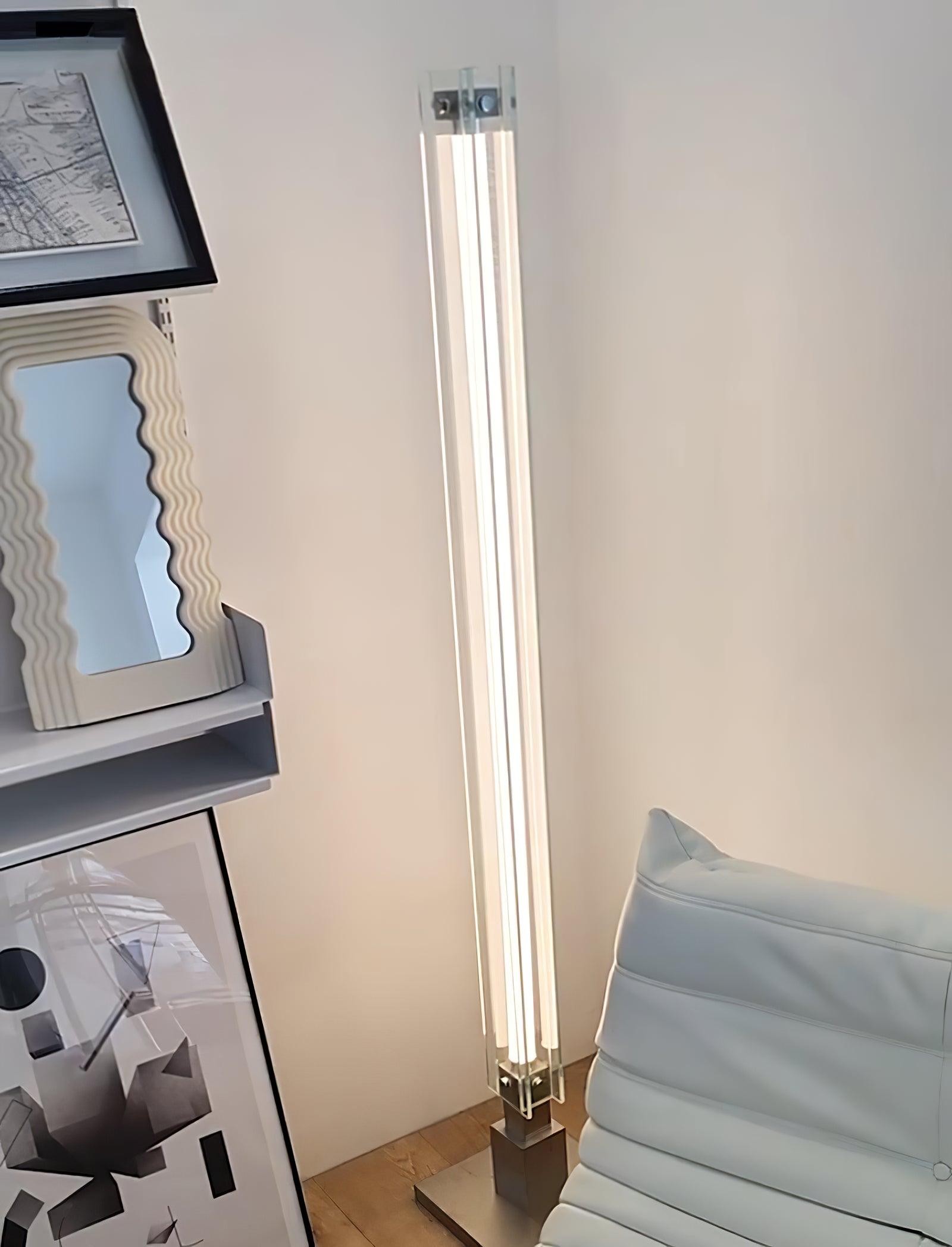 Minimalistische glazen vloerlamp in industriële stijl HL968