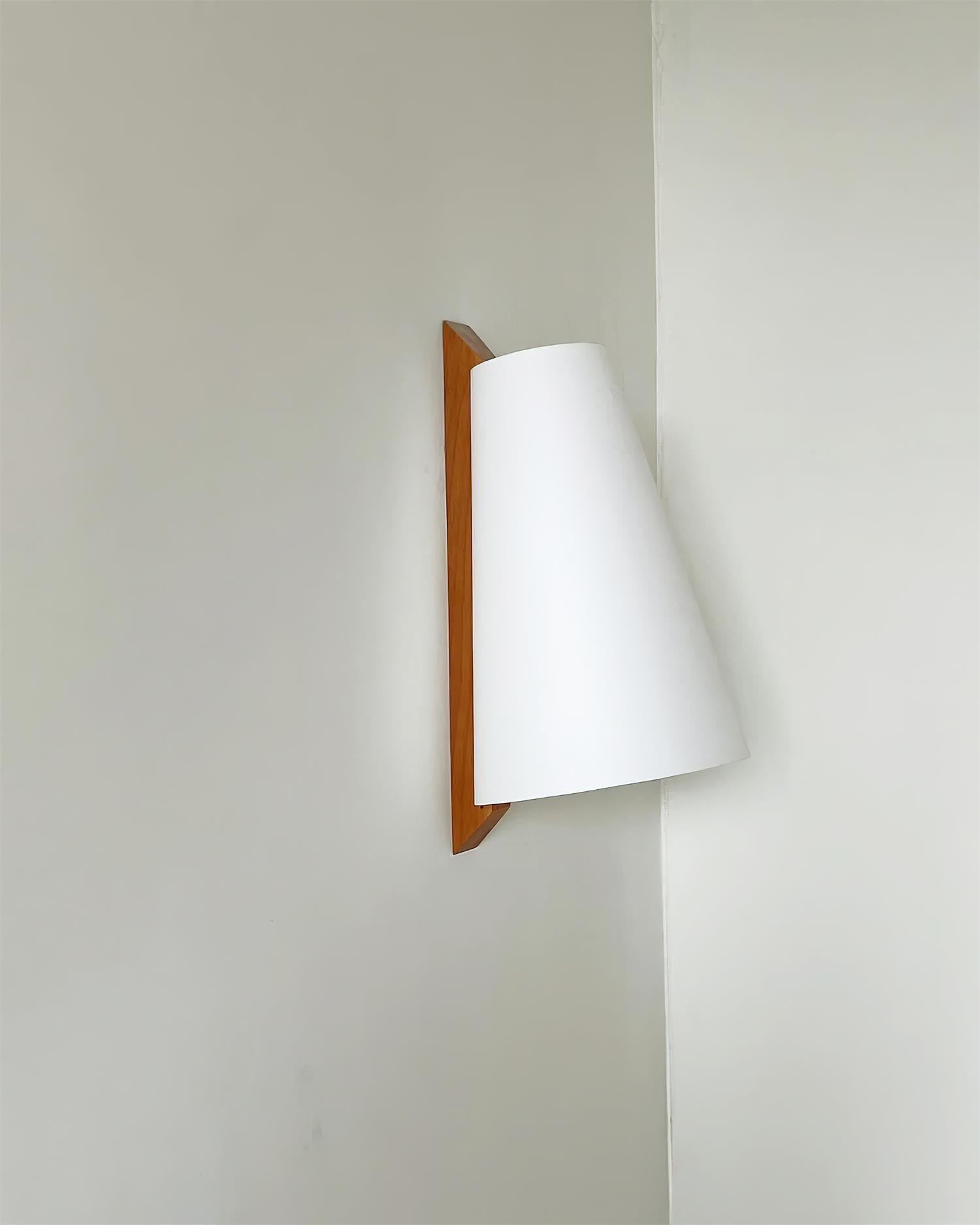 Trianora wandlamp HL2712