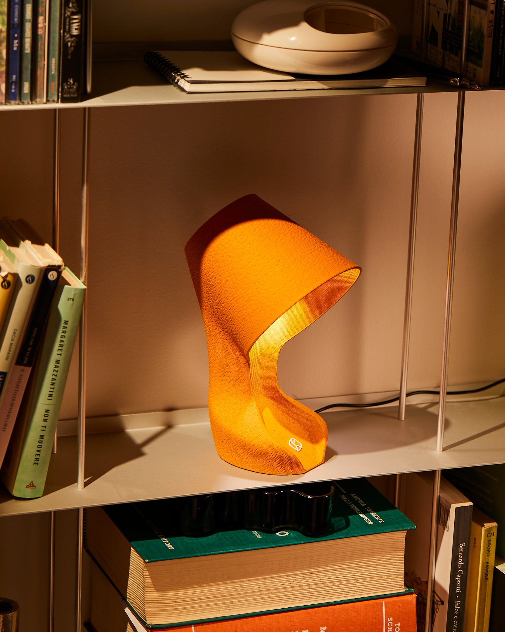 Creatief ontwerp onregelmatig veelkleurige tafellamp HL957