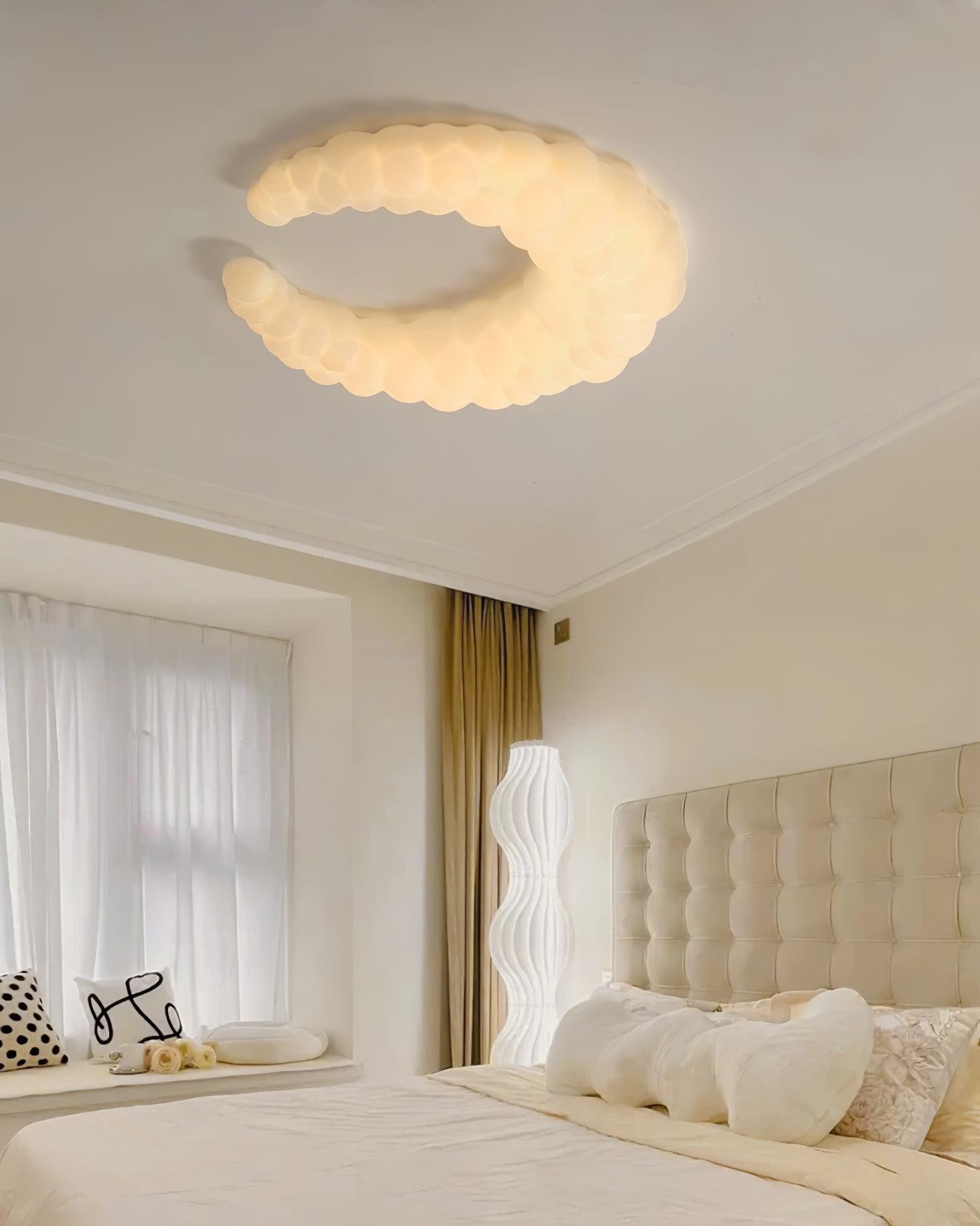 Crèmekleurige maanplafondlamp HL364