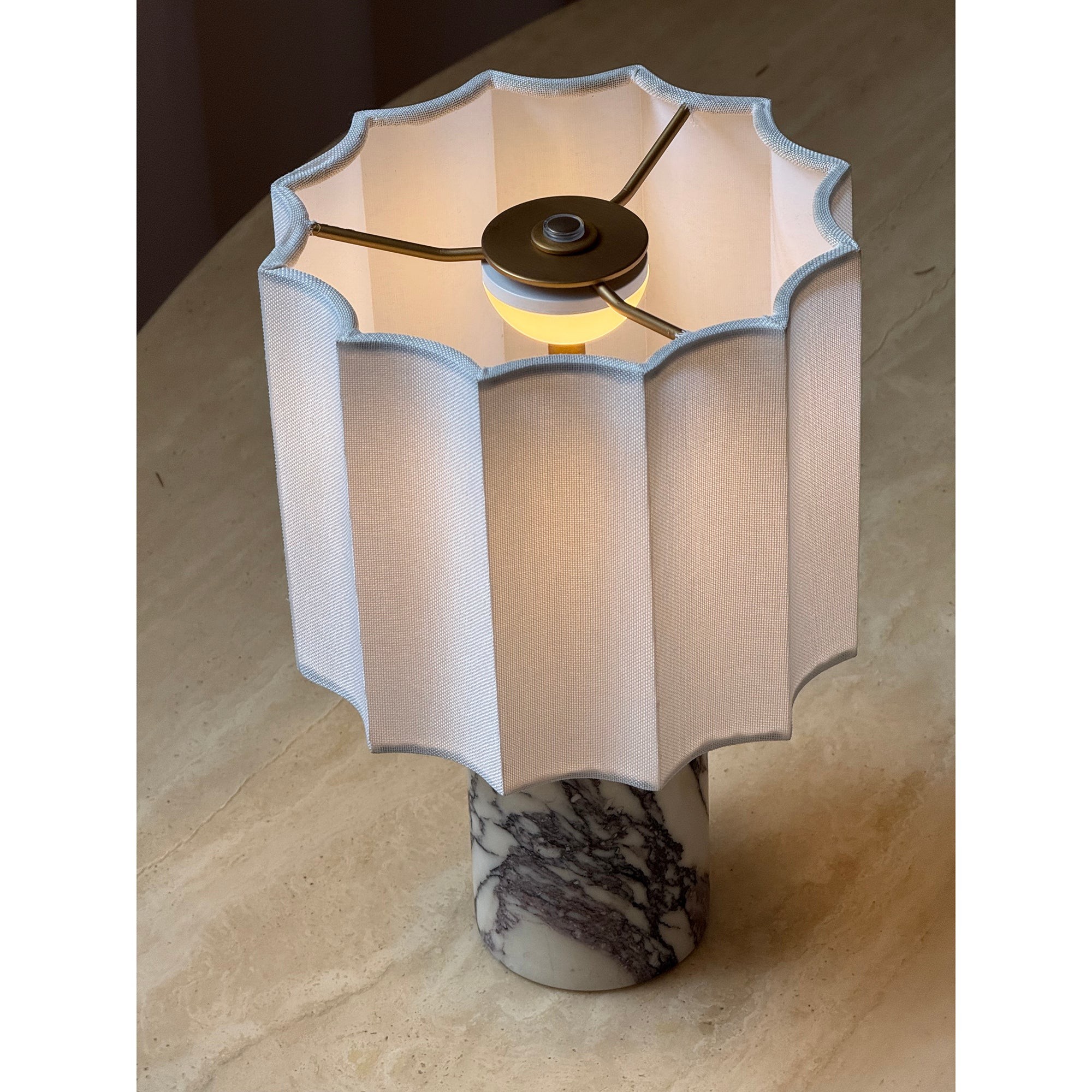 Valli tafellamp (met ingebouwde batterij) HL3221
