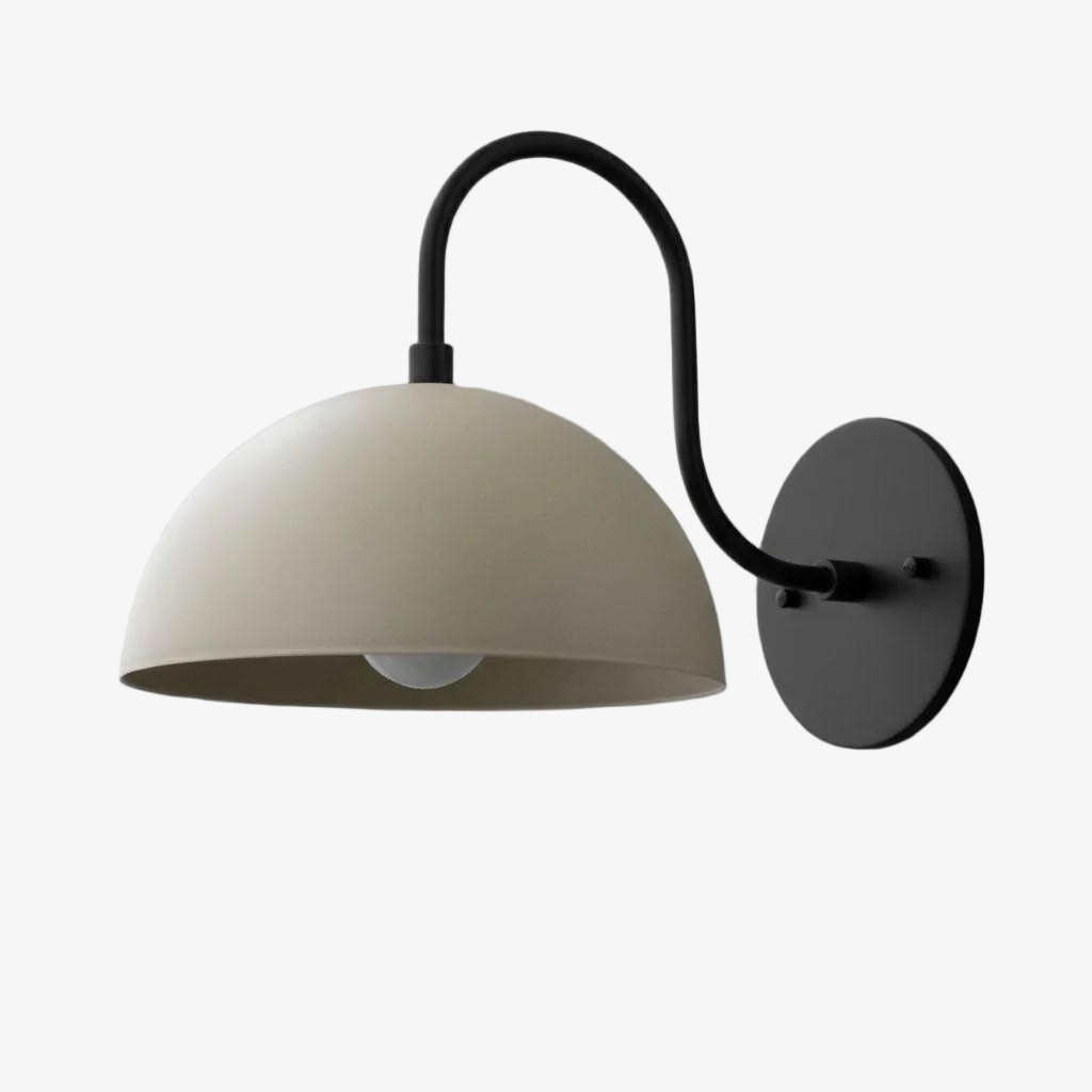Curva Metalen Industriële Wandlamp - Gebogen Messing Arm - Gehamerde Koepellamp HL1770