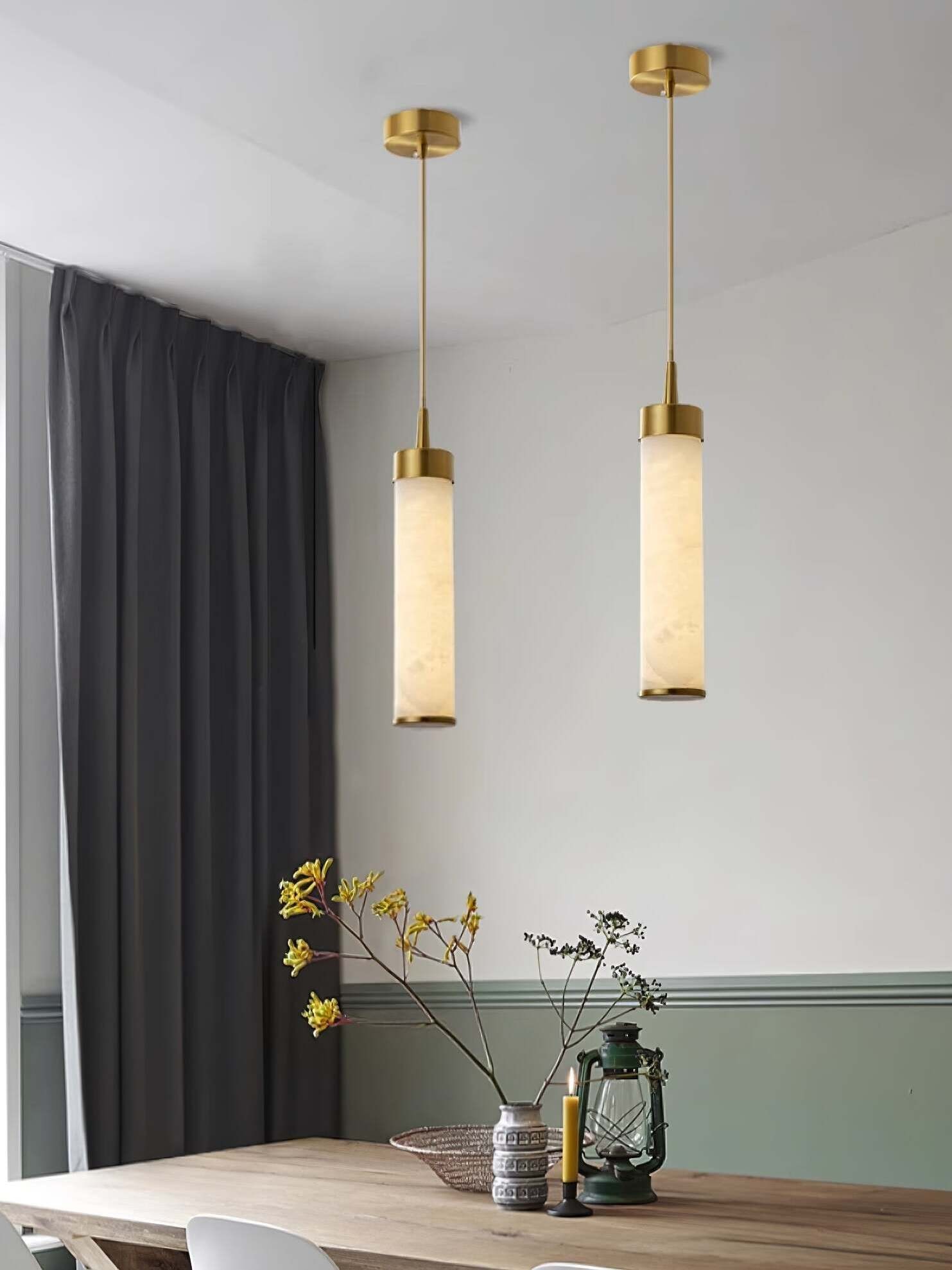 Hanglamp van natuurlijk getextureerd marmer en messing HL1060