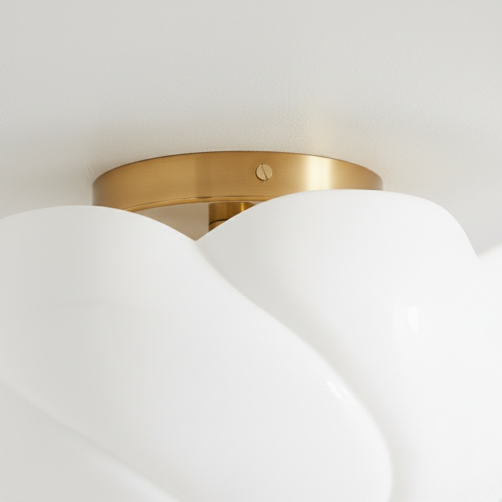 Modo plafondlamp - Minimalistische glazen kap met slank messing frame voor eetkamer of kantoor HL1908