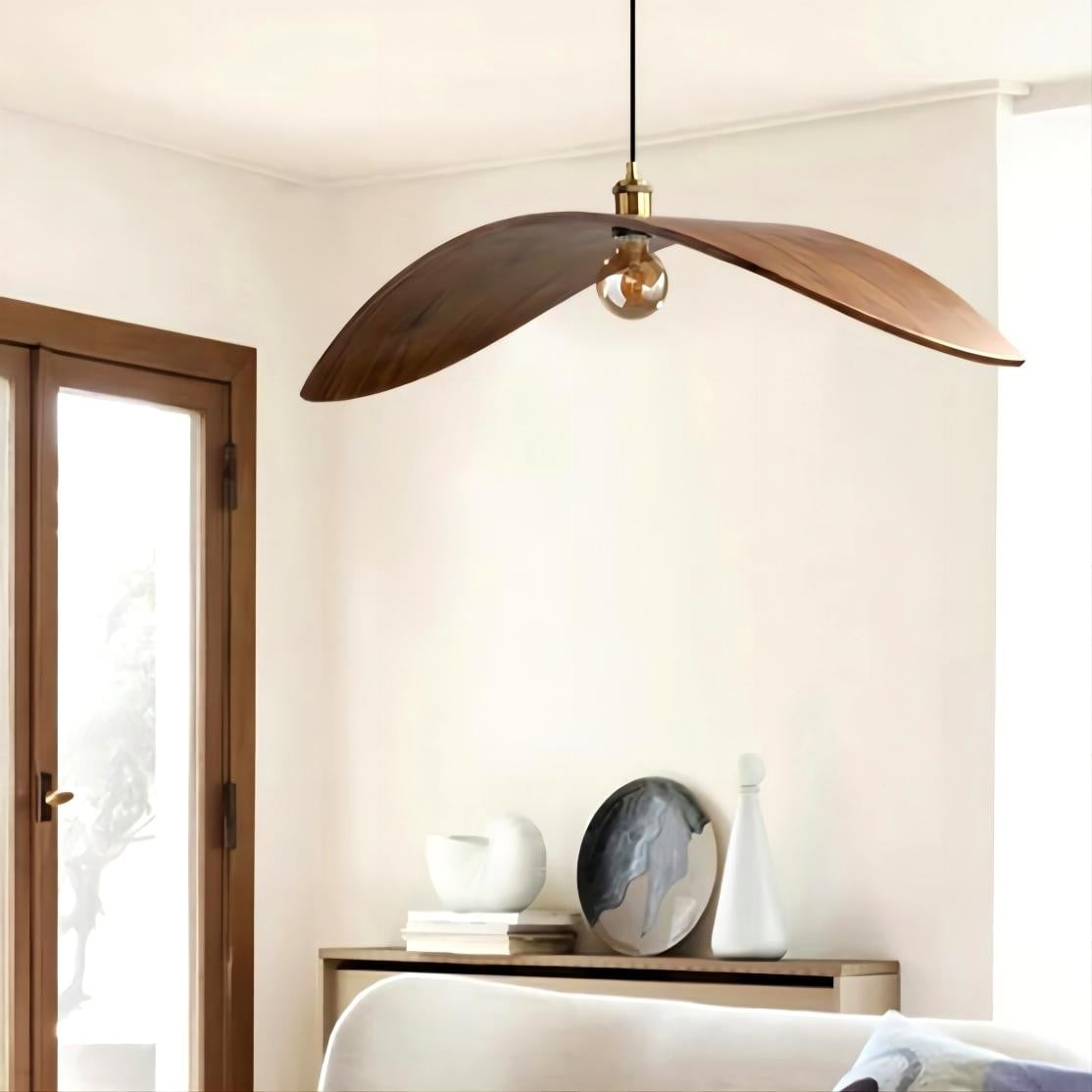Curve houten hanglamp met vliegend blad HL132