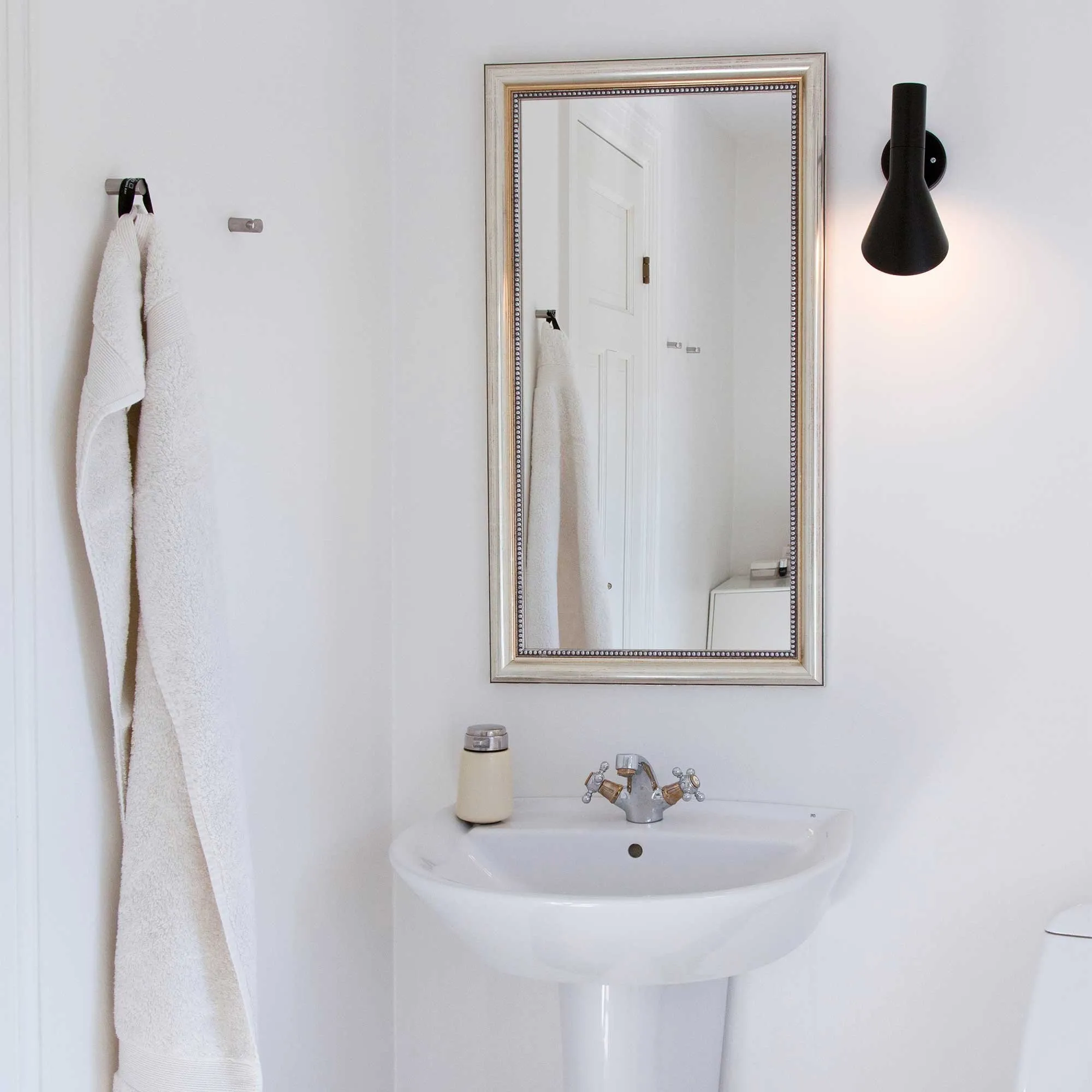 Klassieke Richtingsgebonden Asymmetrische Metalen Wandlamp HL53